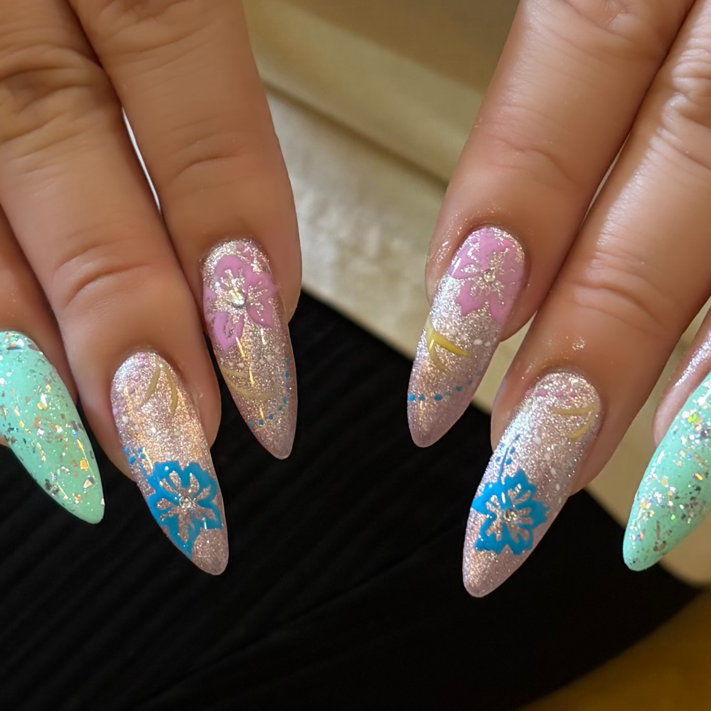 ri_nails2