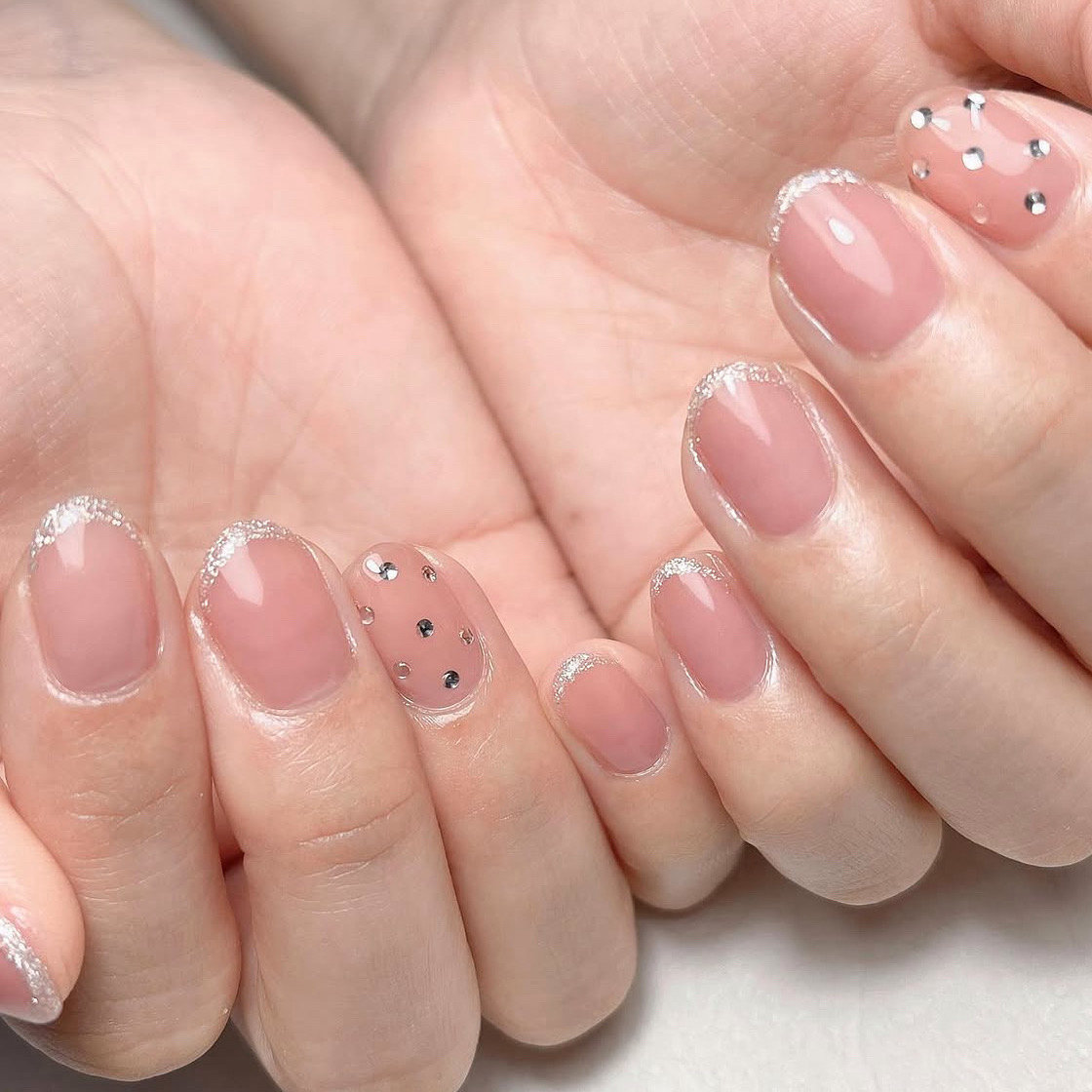 nail_izm