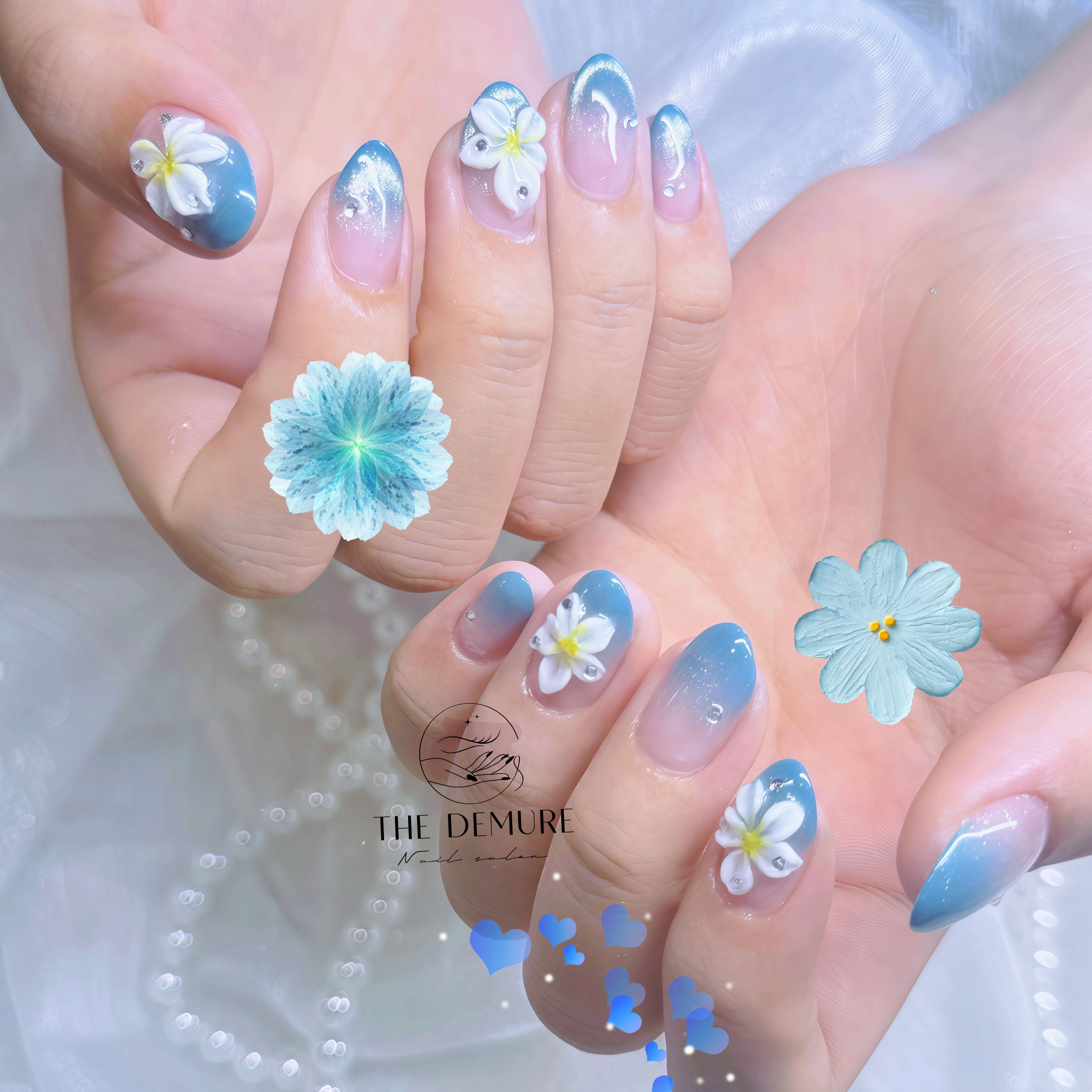 nail_Demure