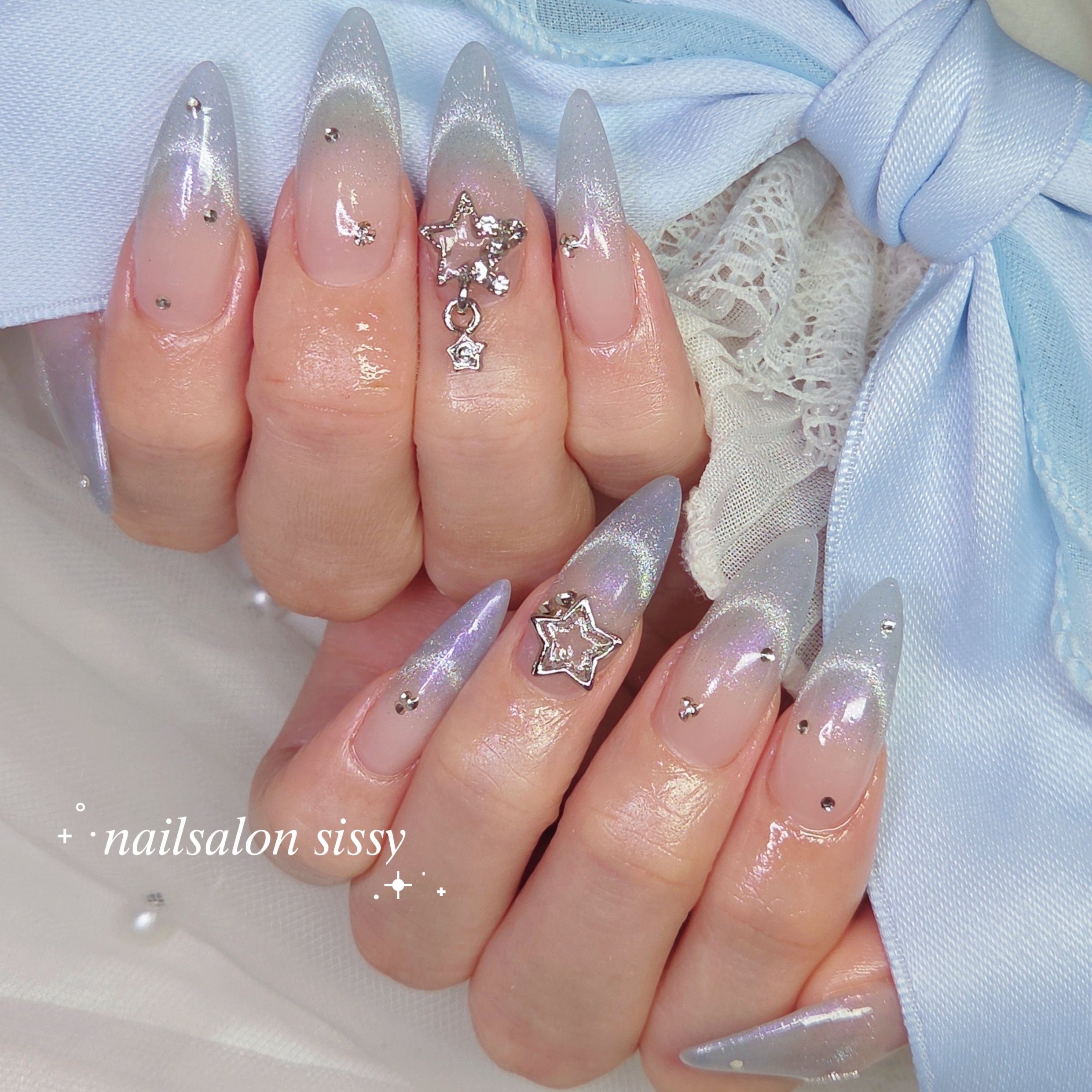 hatsune_sissy