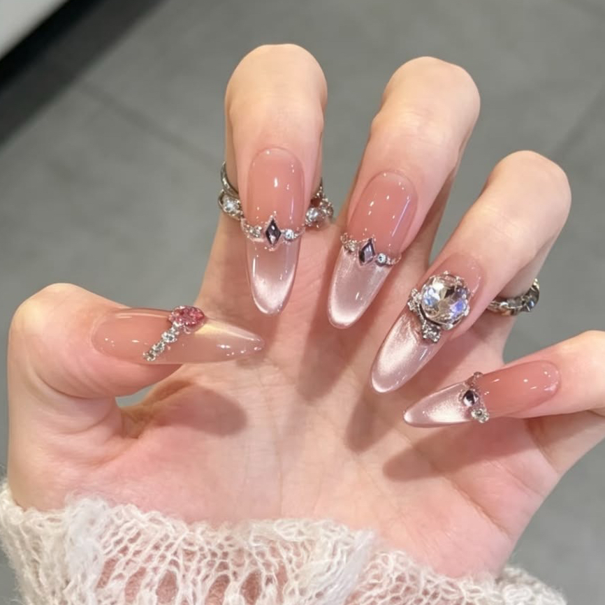 Lana_nail_Mimi