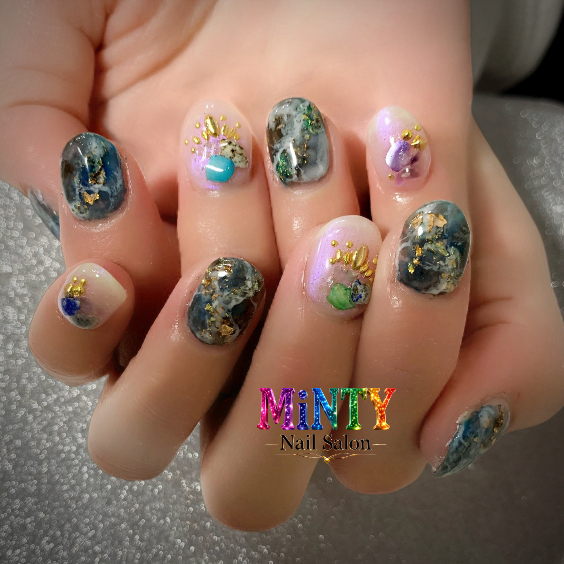 MiNTYNAIL