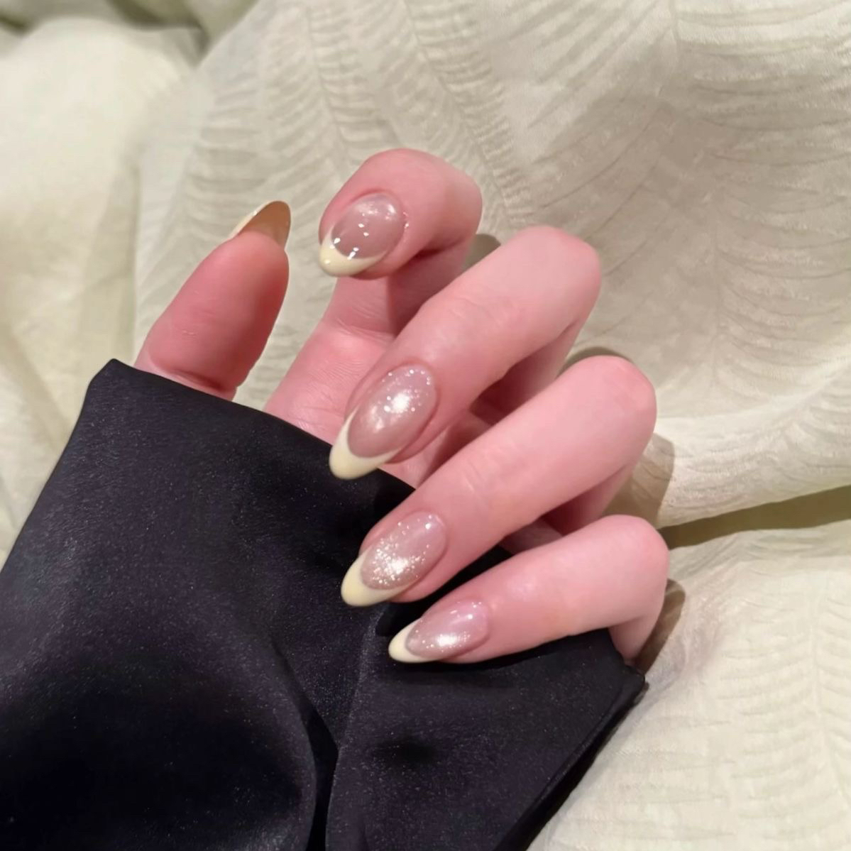 Mirai_Nails