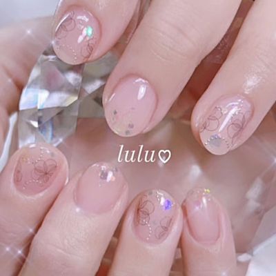 ネイリストにおまかせ　ニュアンス、オフィス等
フラットデザイン　

