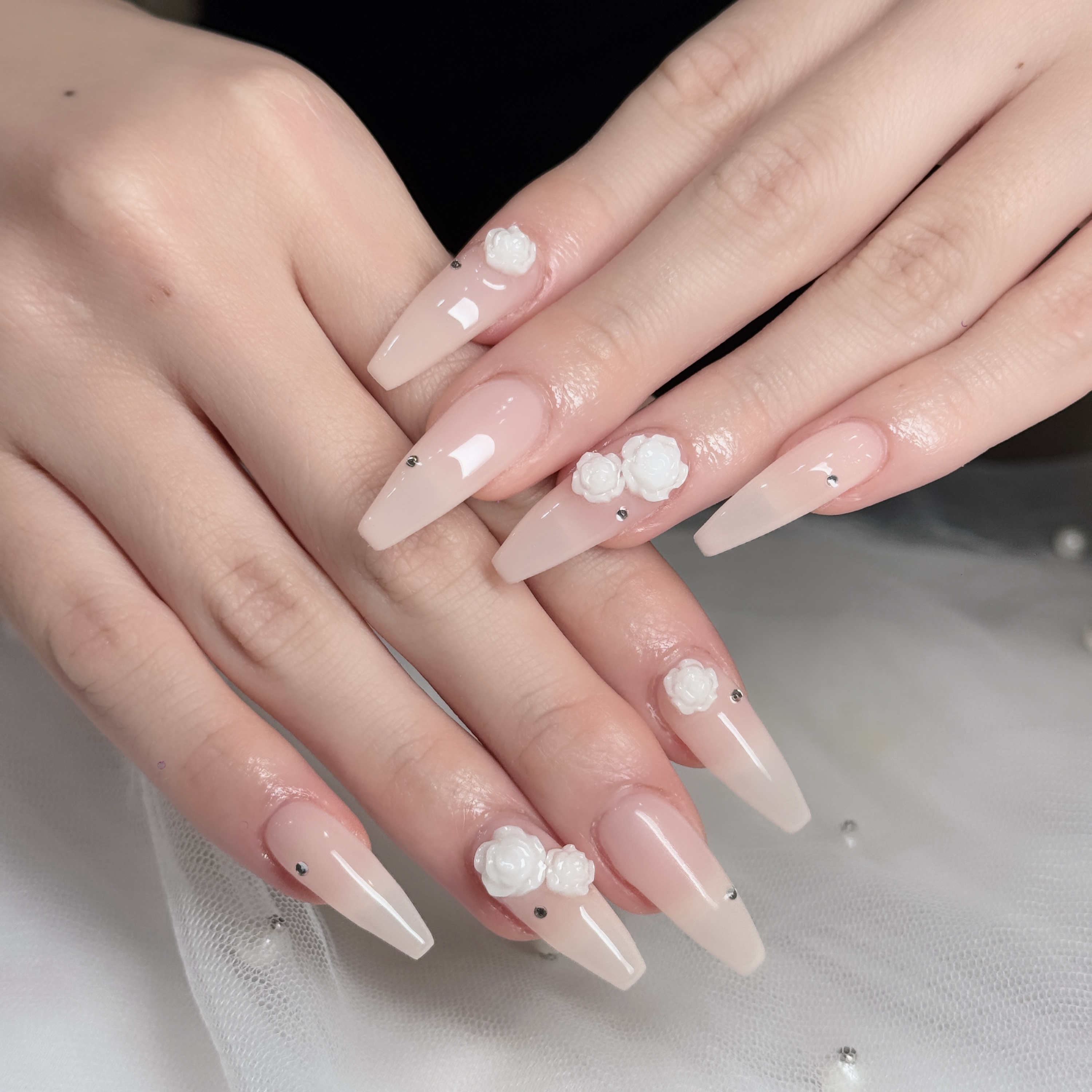 Yuri_nails