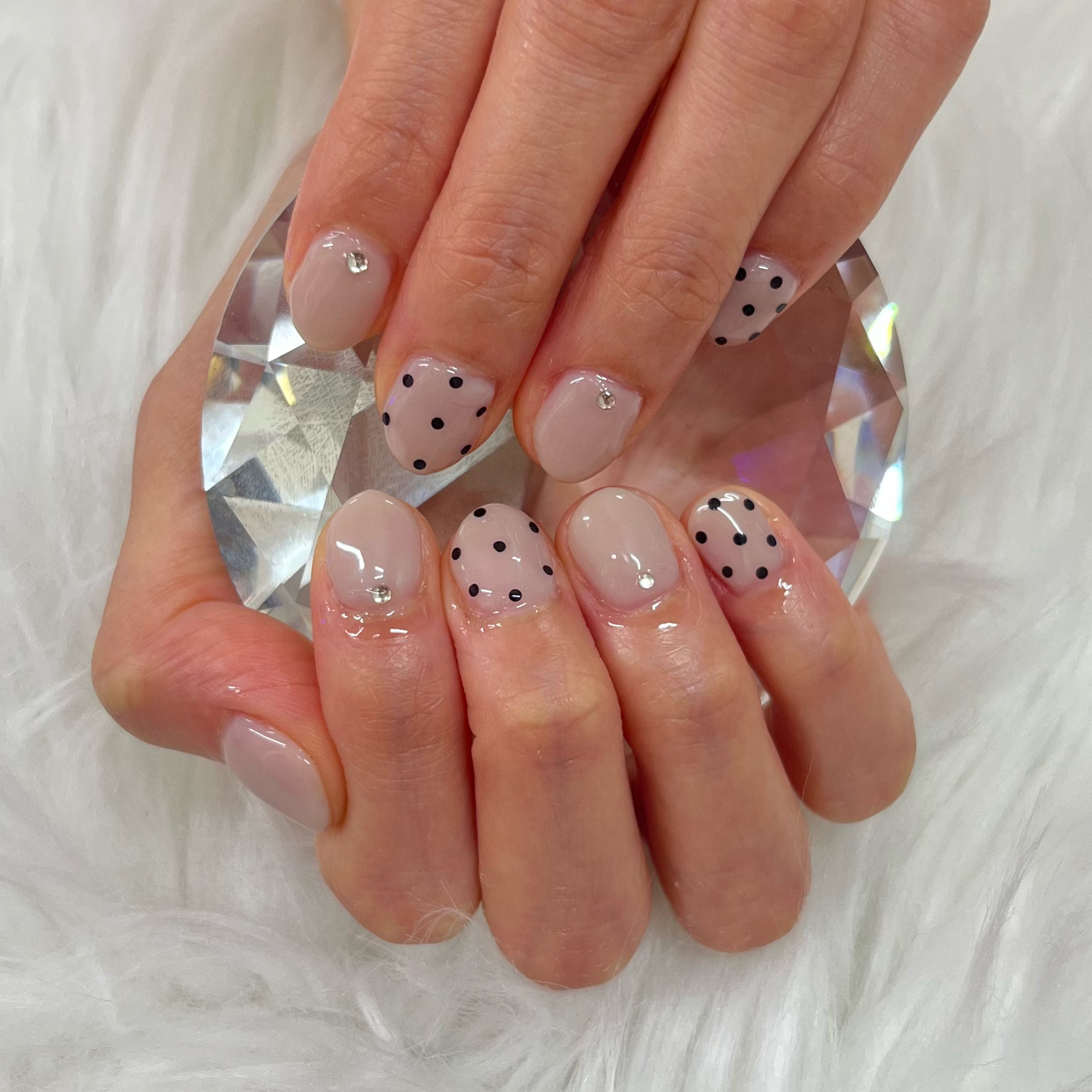 Nail_tomi