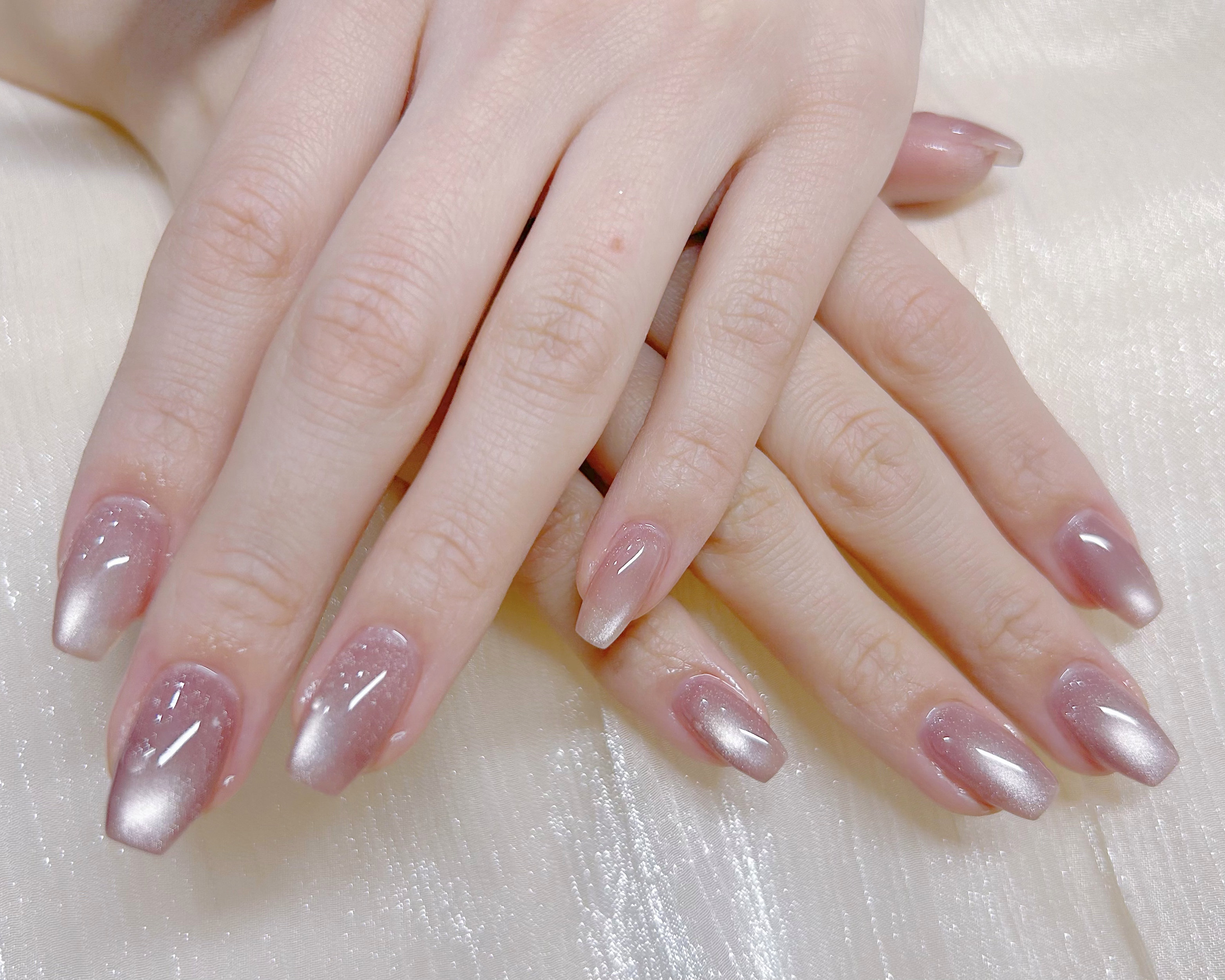 KINNAILSALON