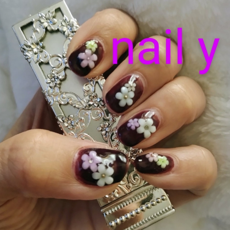 Nail_y_tama