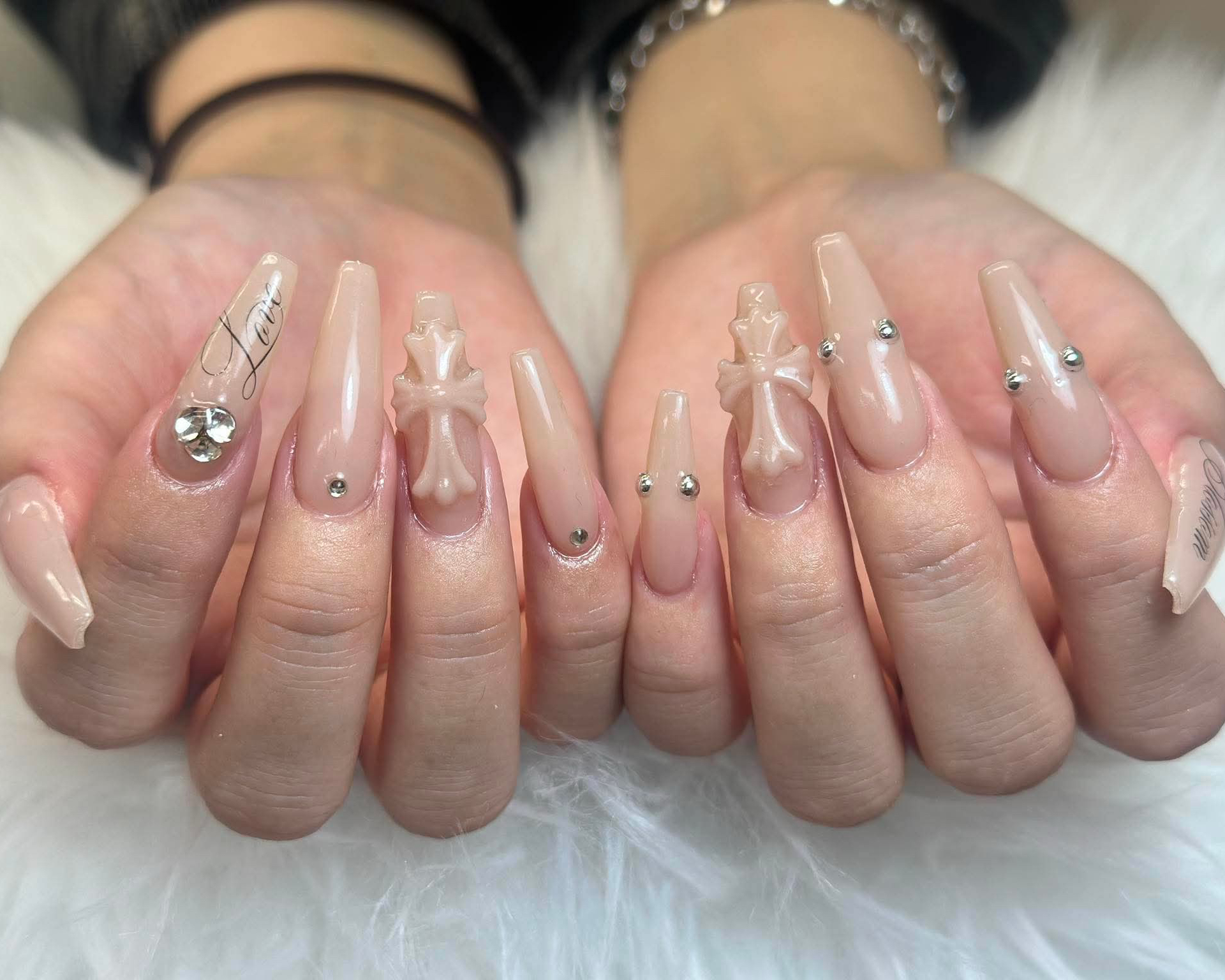 Nienail_mikachan