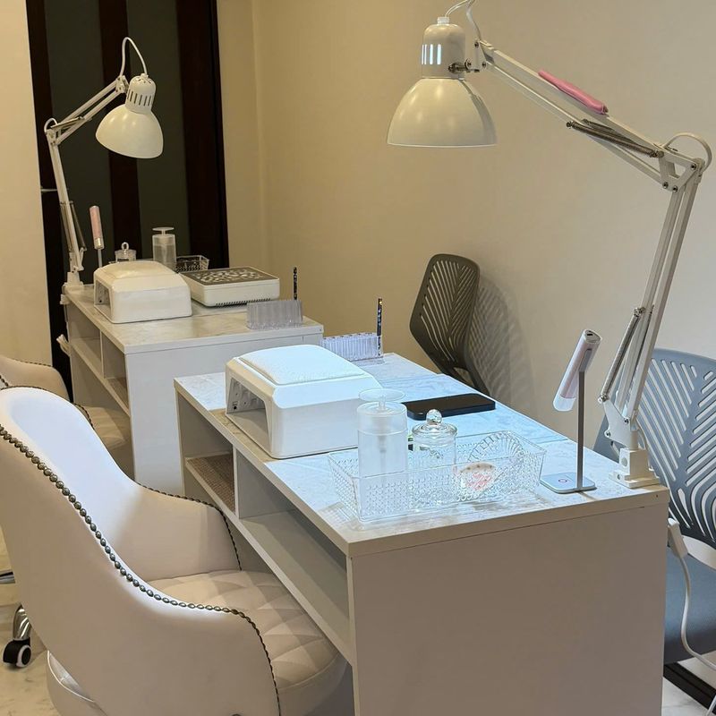 ARIA NAIL BEAUTY 新宿歌舞伎