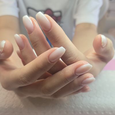 <5月NEWOPEN>
グラデーションネイル