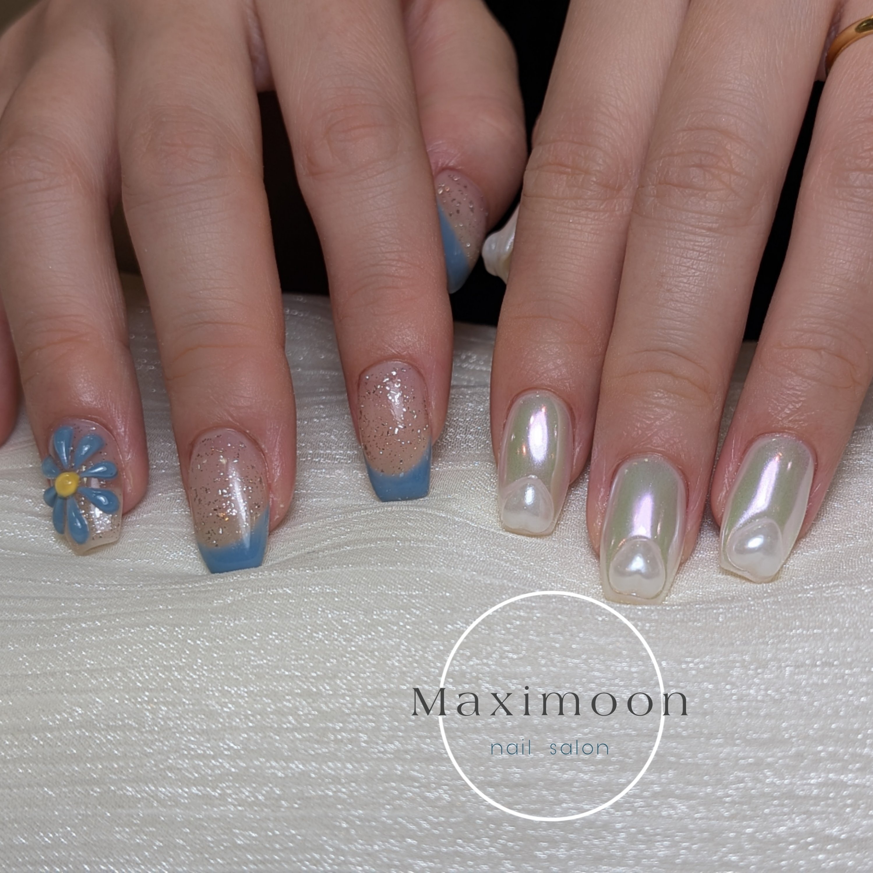 Maximoon_momo