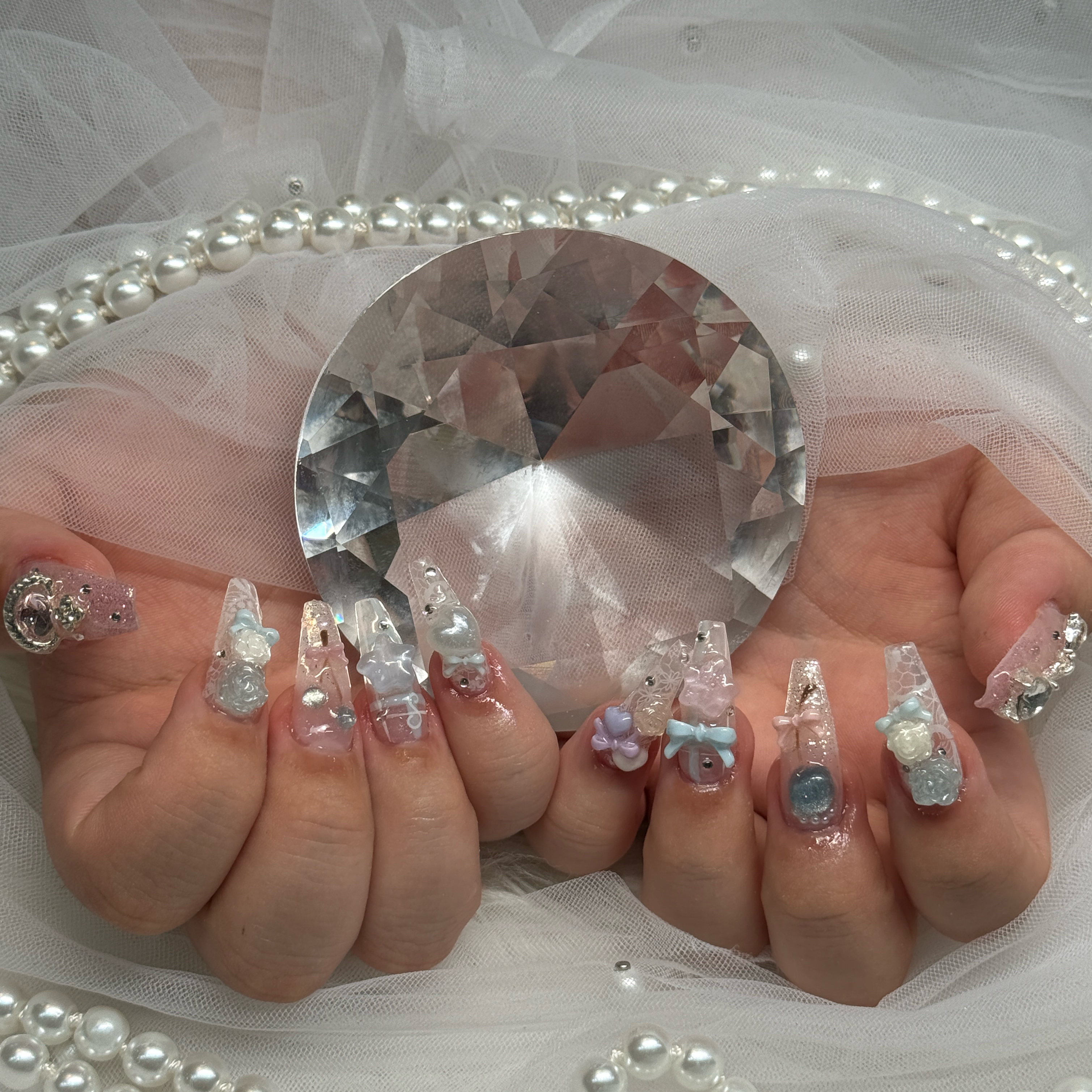 Mi.nail.Momoko