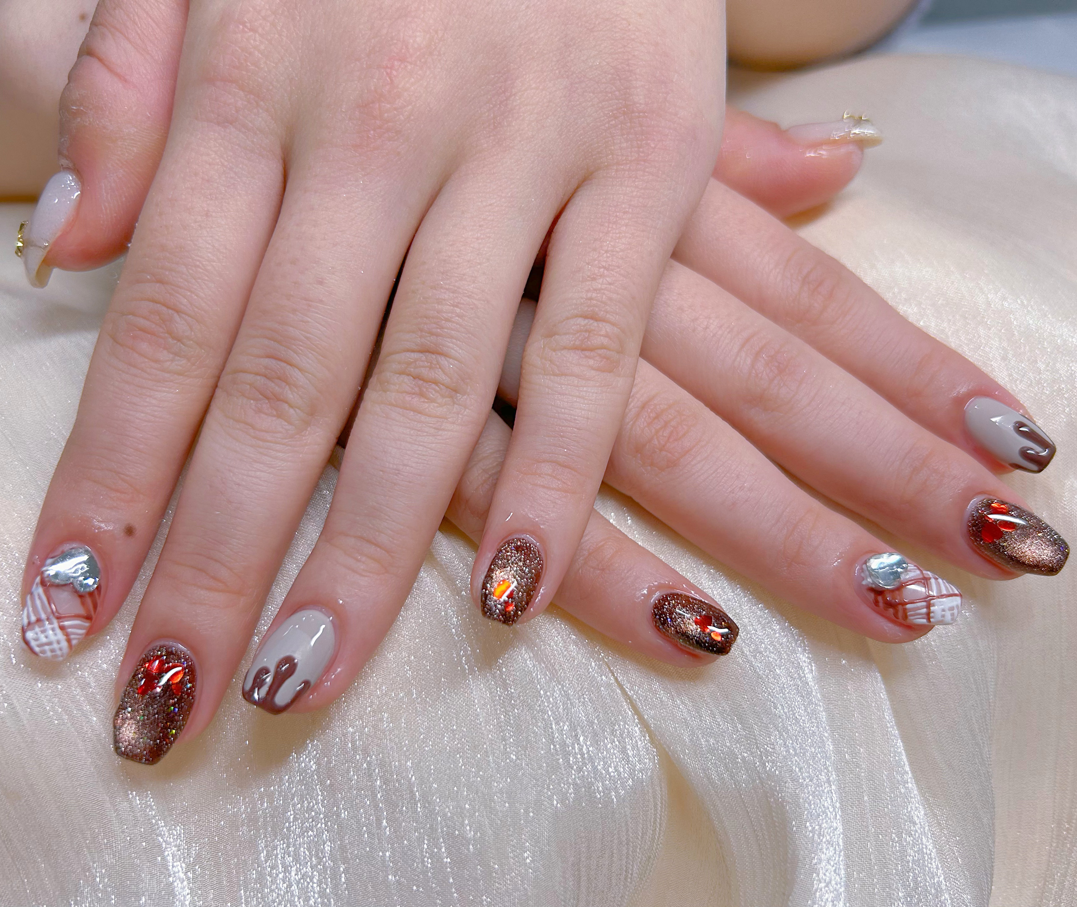 KINNAILSALON