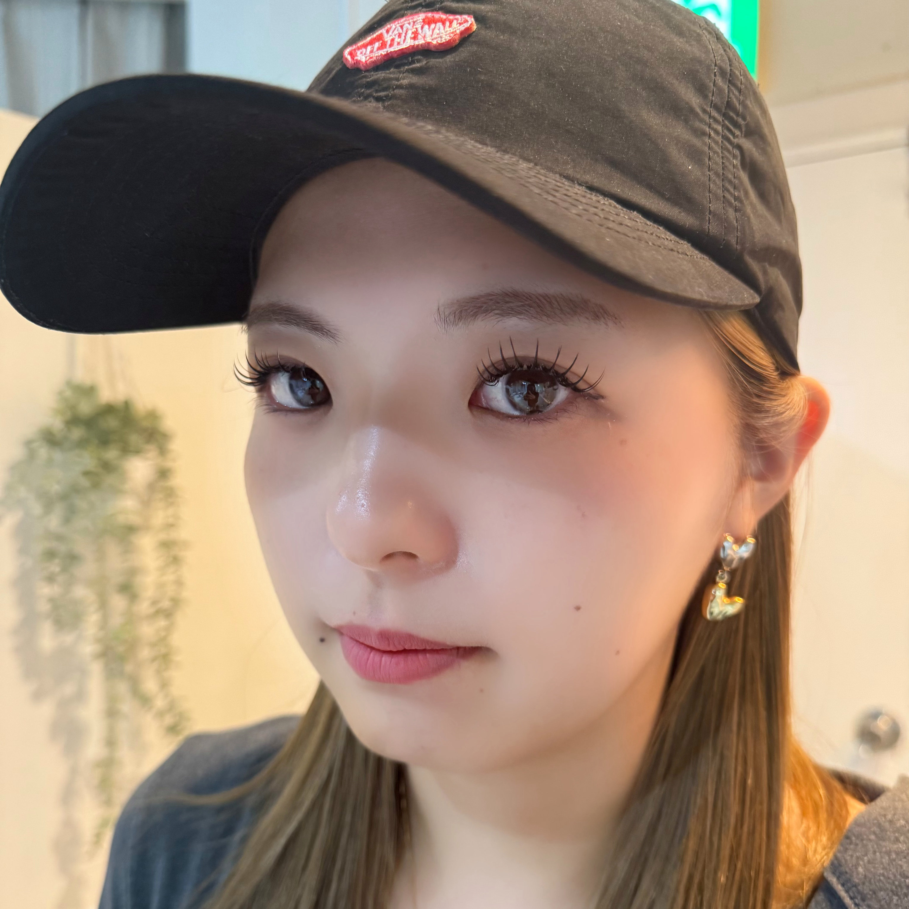 Eye_yuri