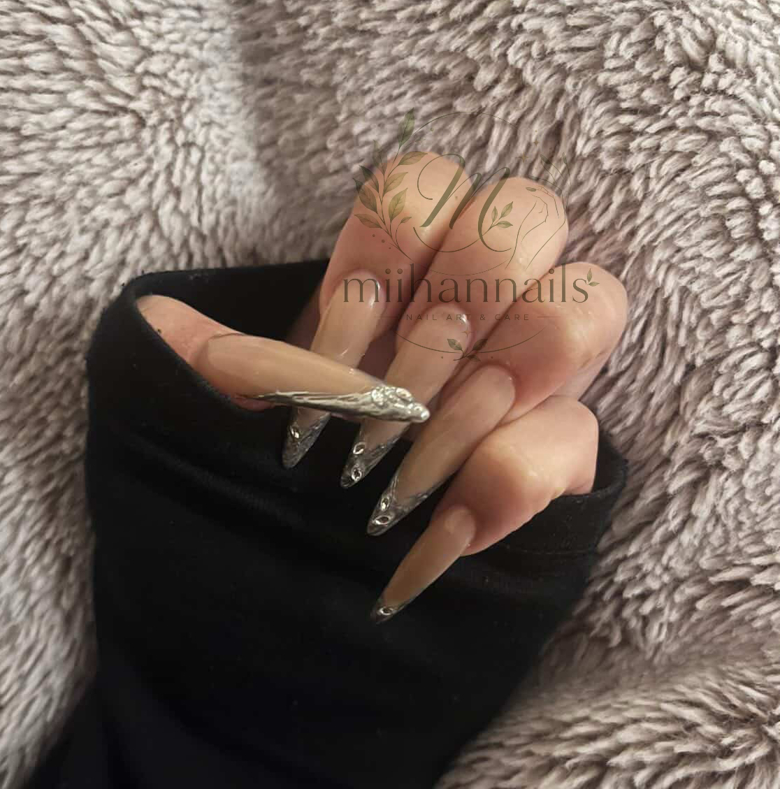 miihan_nails