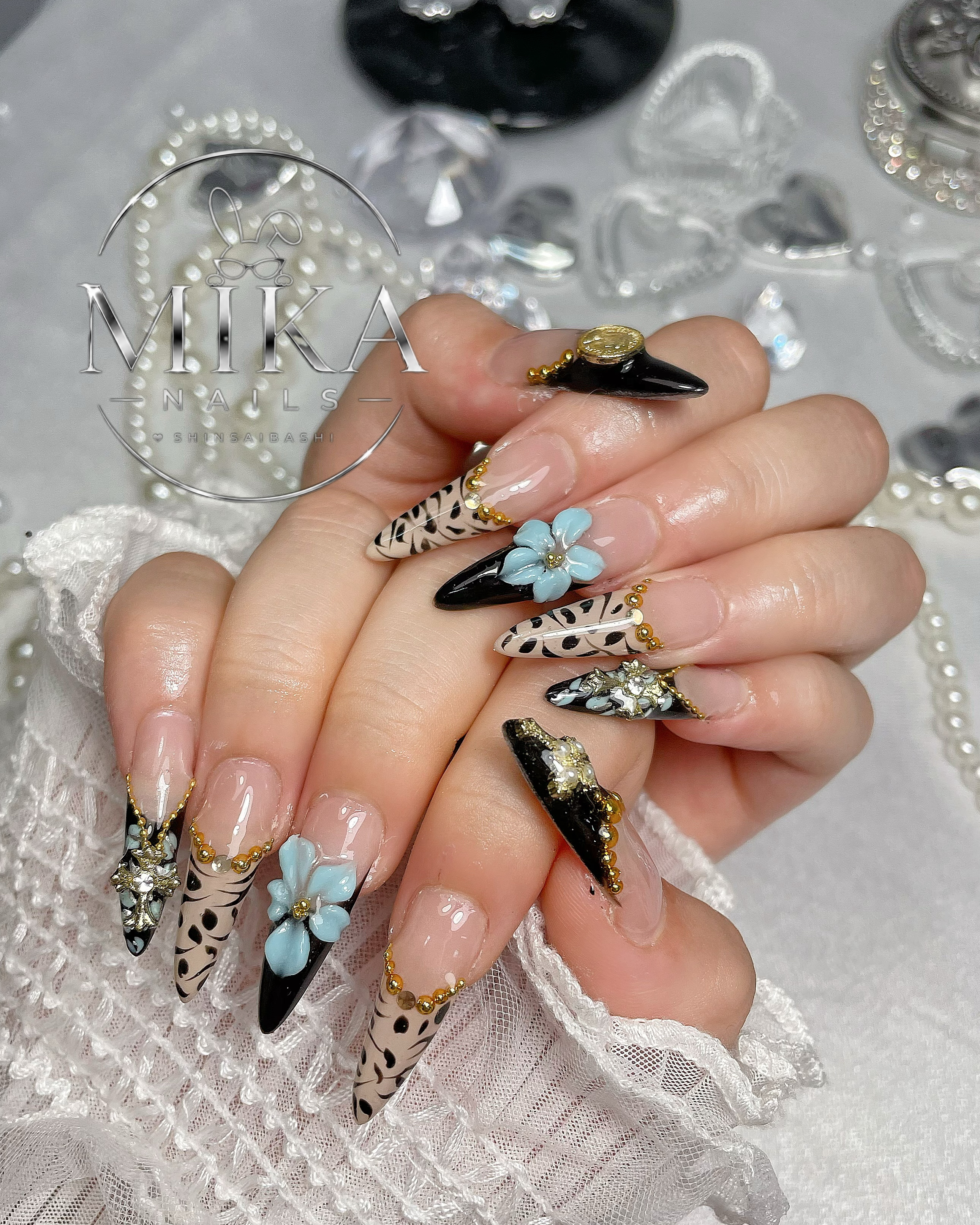 RINA_MIKA_Shinsaibashi