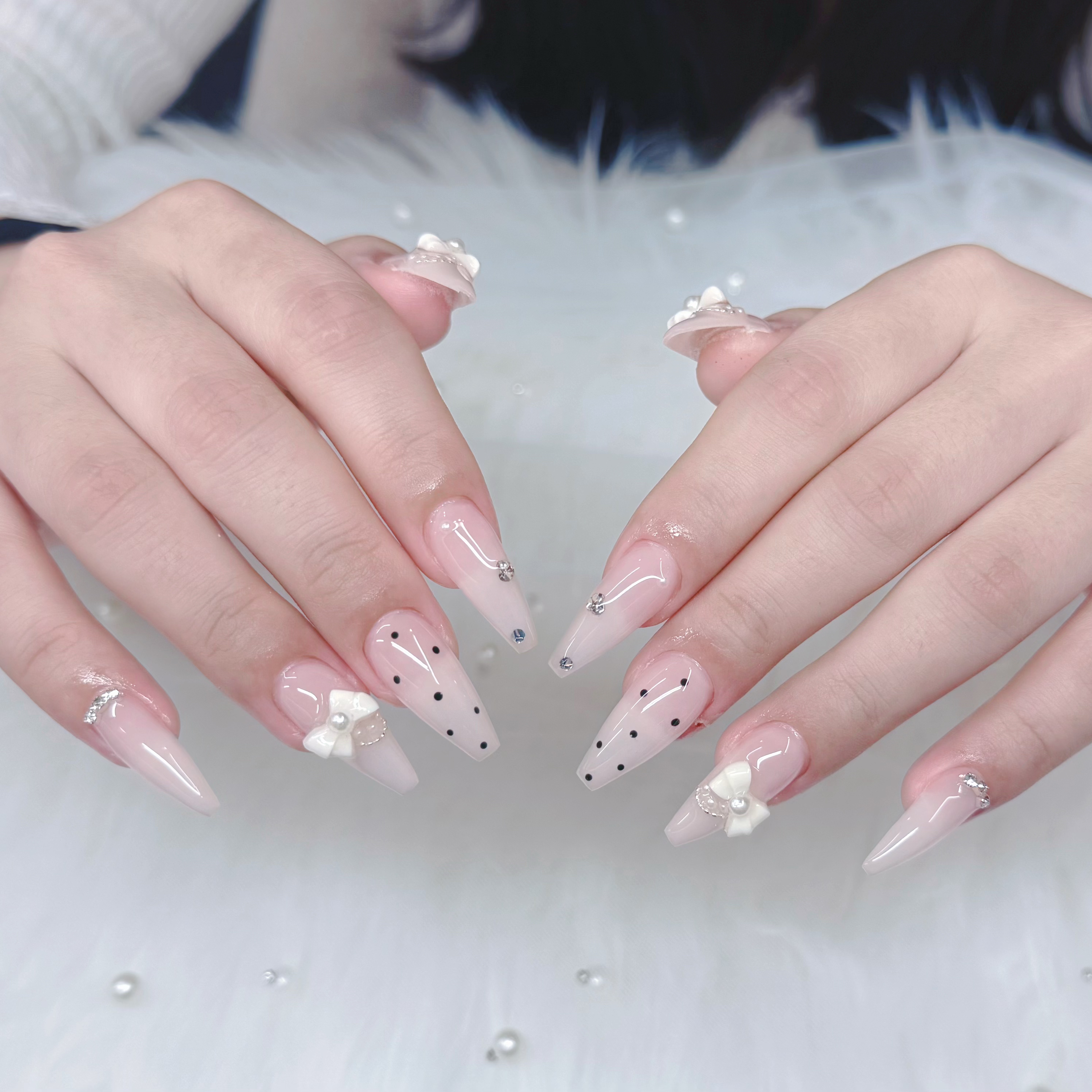 GOHOUBI_Nail