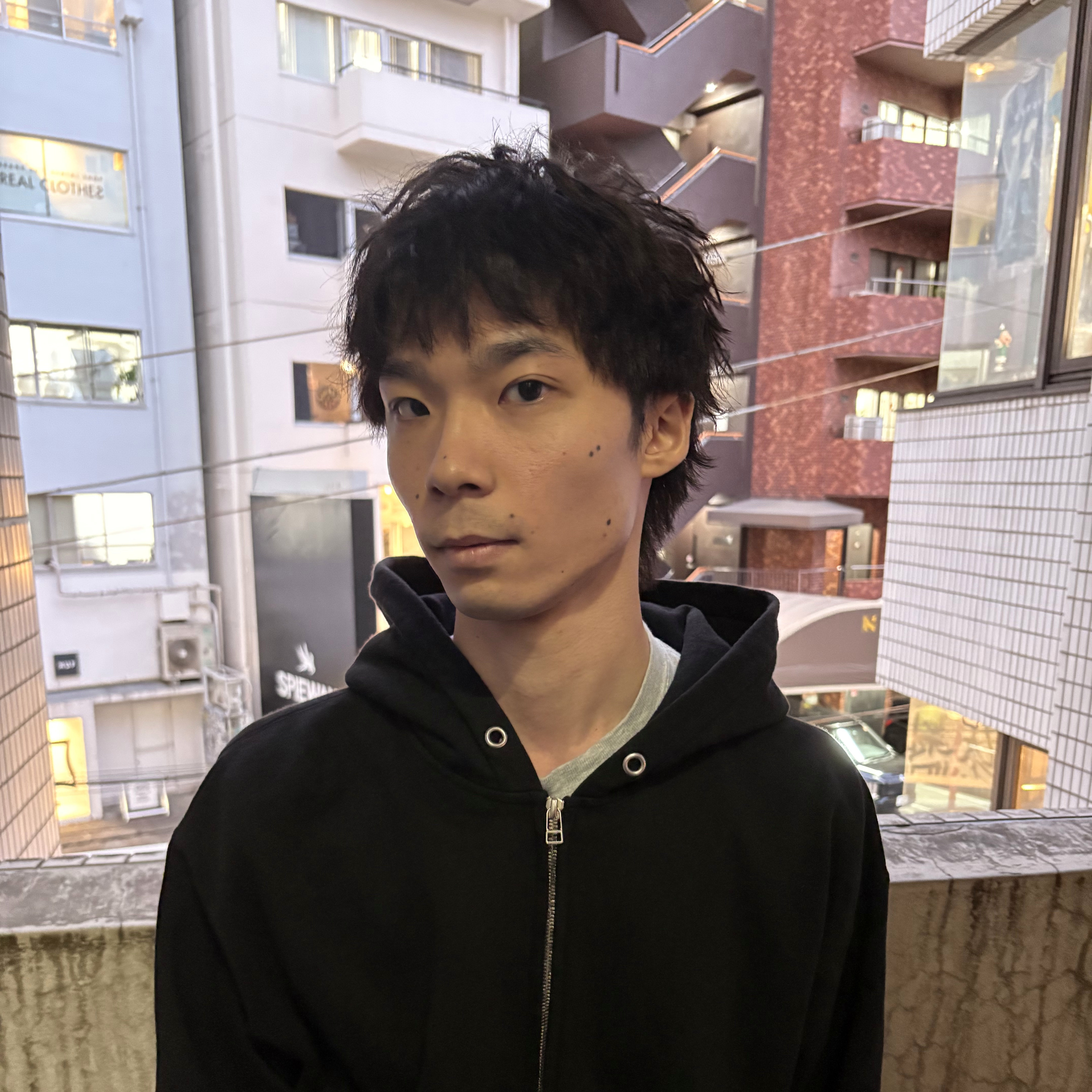 Oka1m0