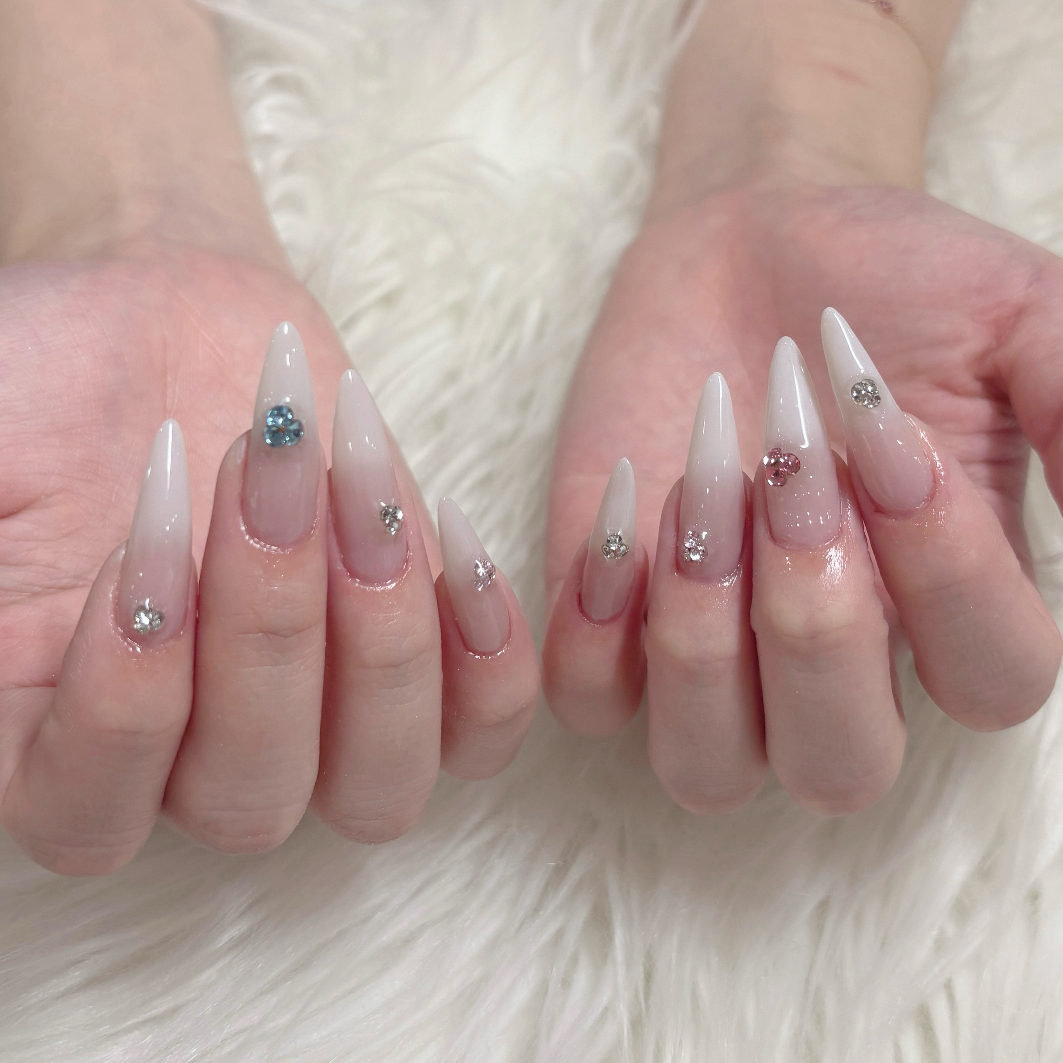 Fly_Nail_salon