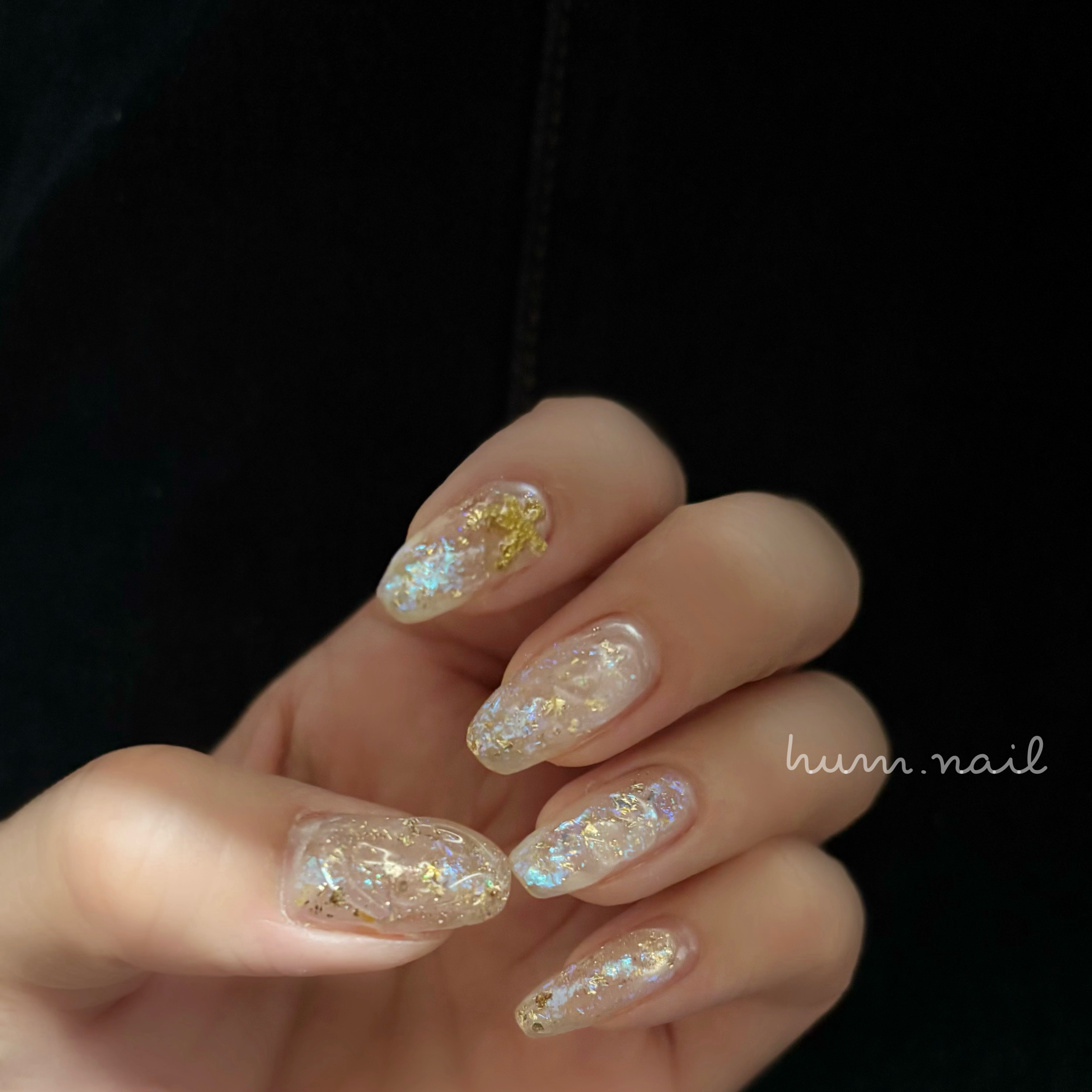 hum.nail