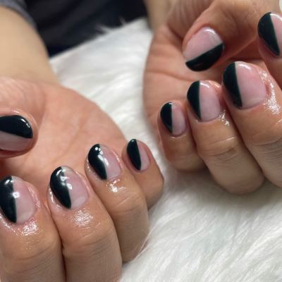 フレンチネイル💅初回オフ込み