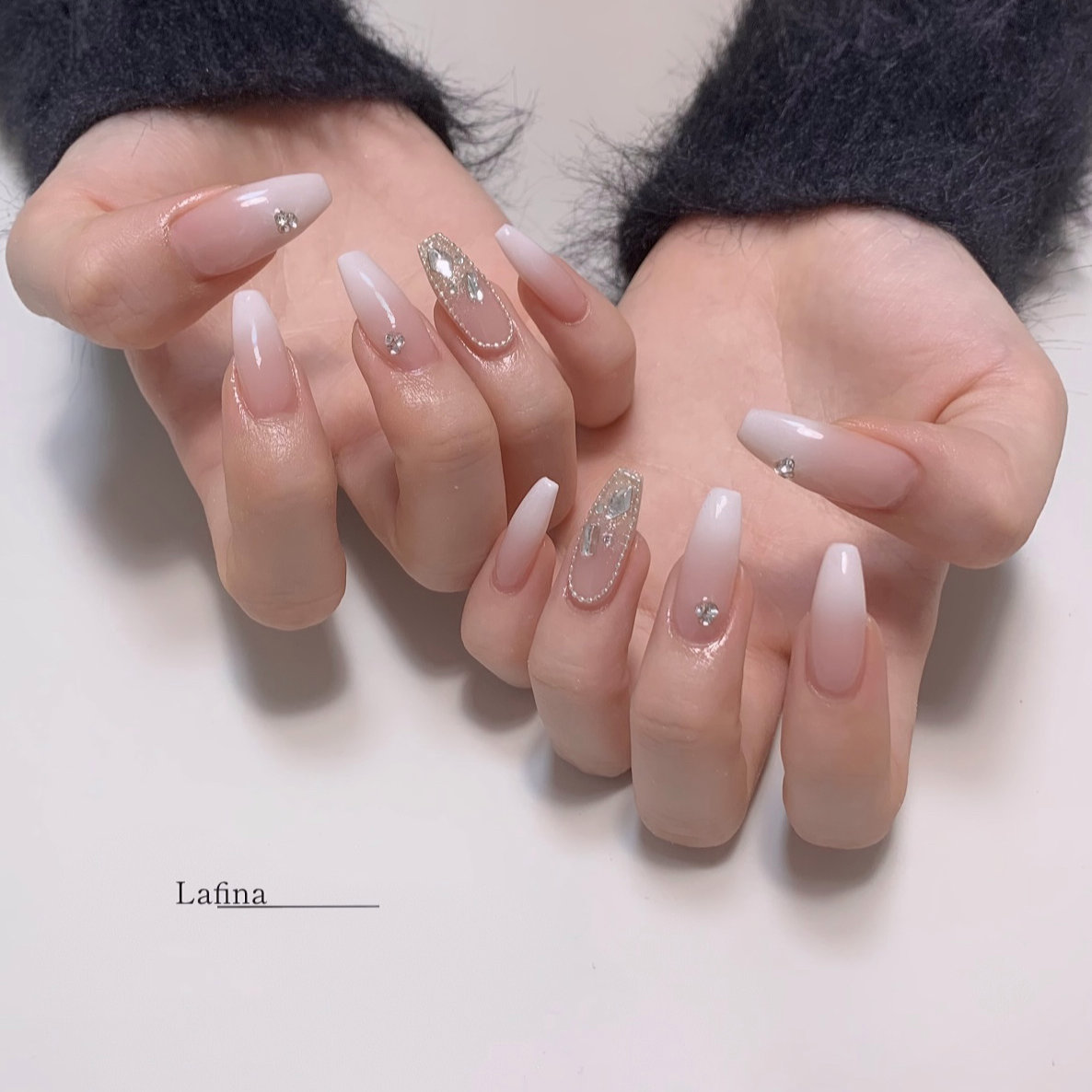 nail.Lafina