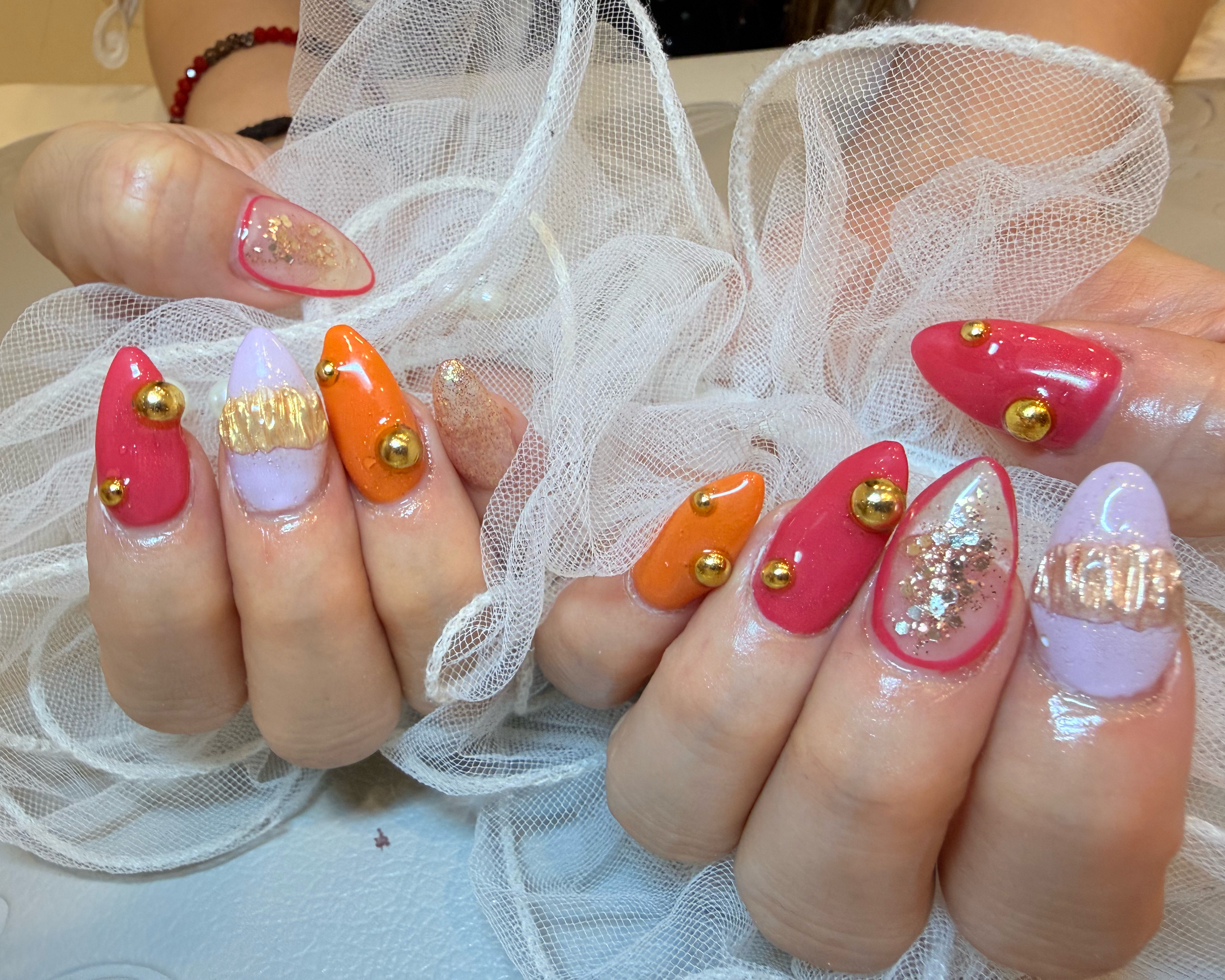 e.s_nail