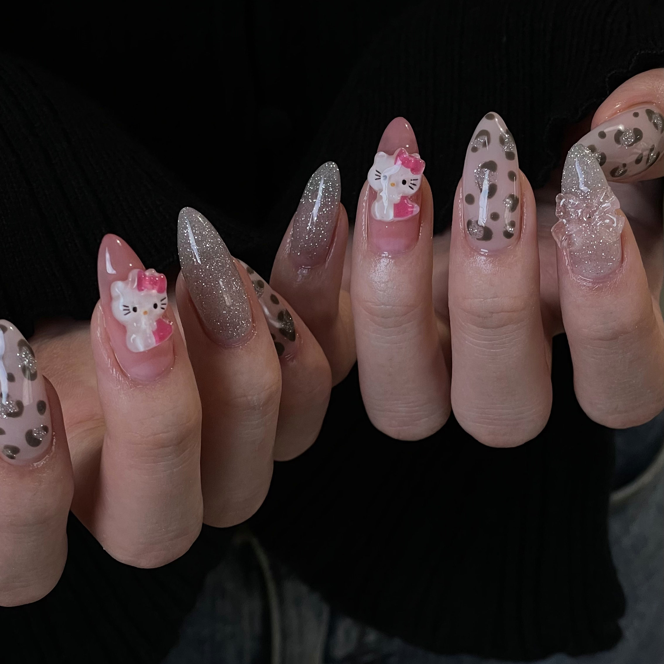 hau.nail