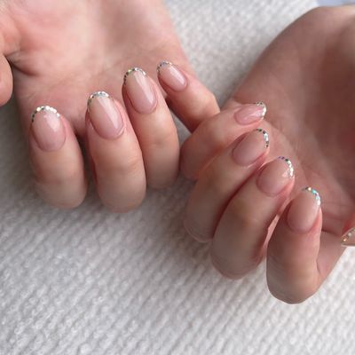 パラジェル｜フレンチ(クリアベース)(丁寧甘皮ケア込み)