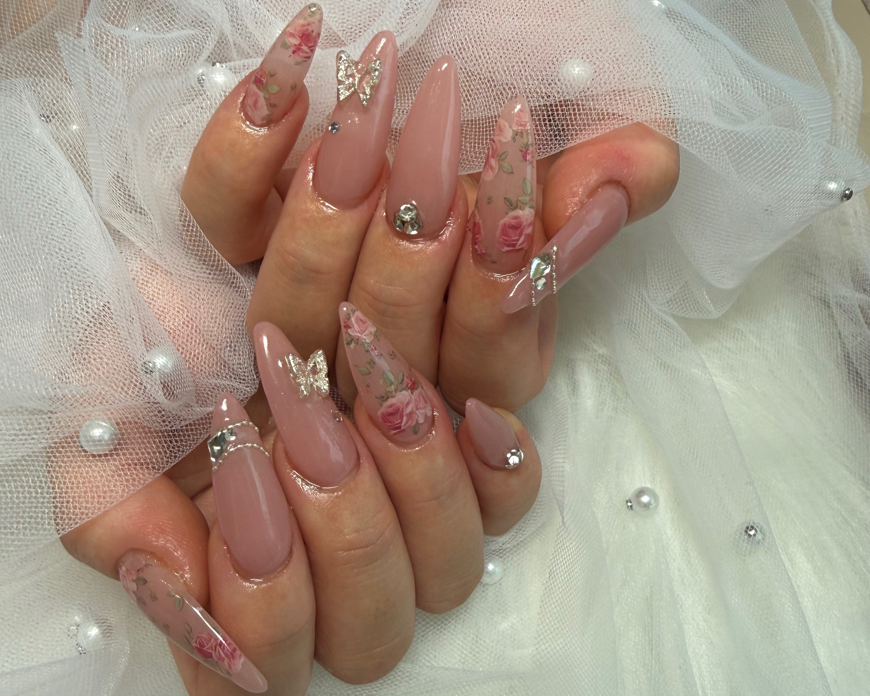 lunoa.nail.eye.salon
