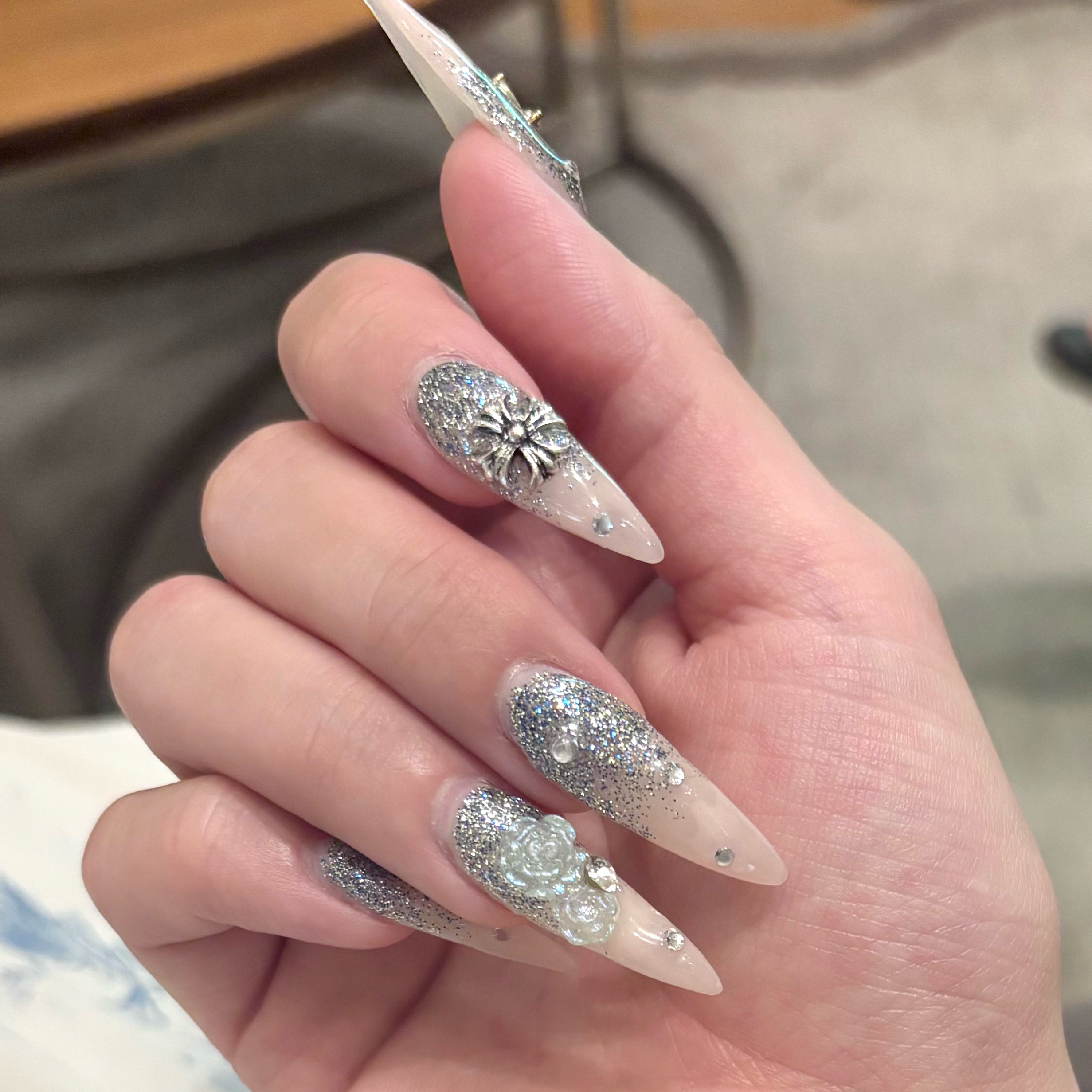 10mo_nail
