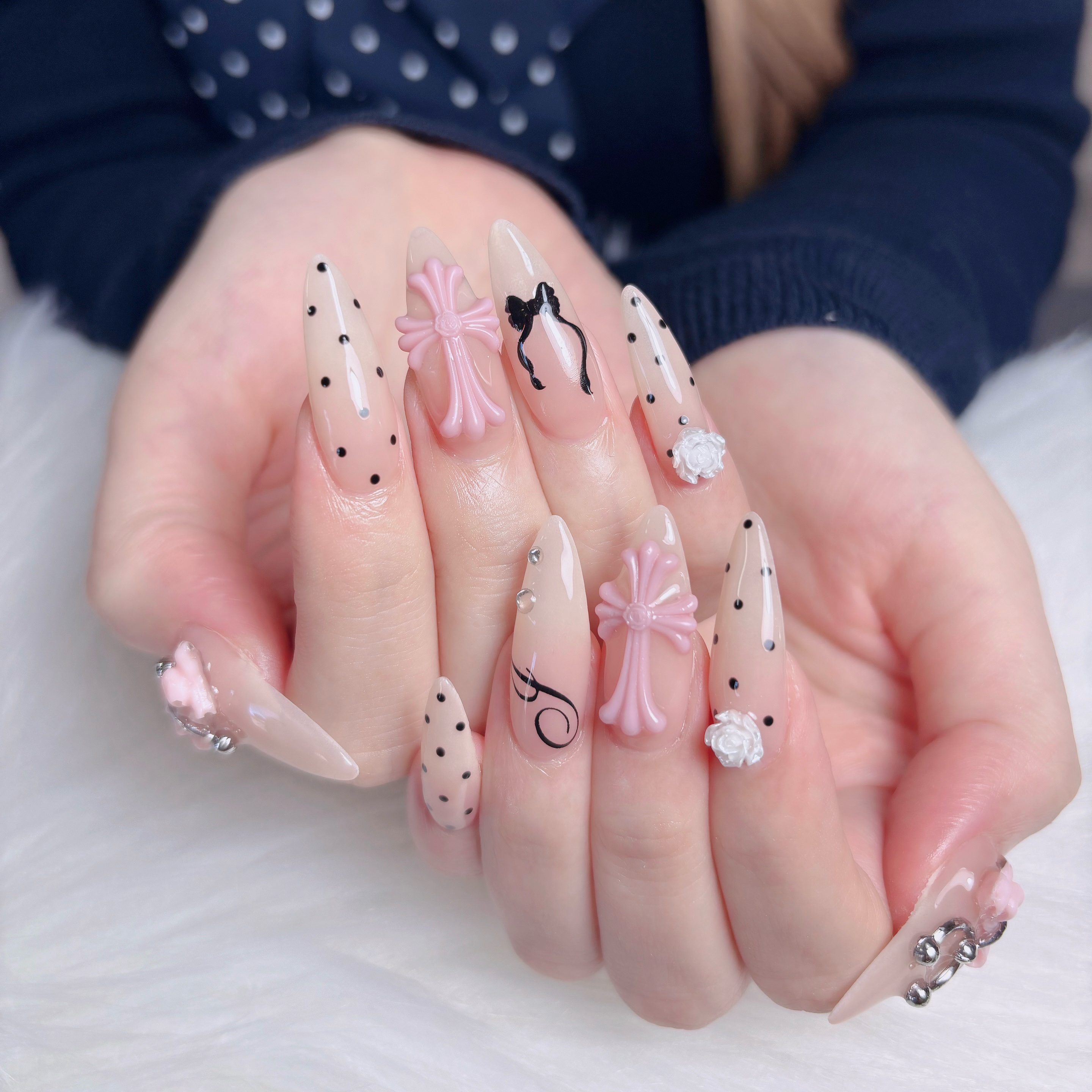 Yumi.SwanNails_15