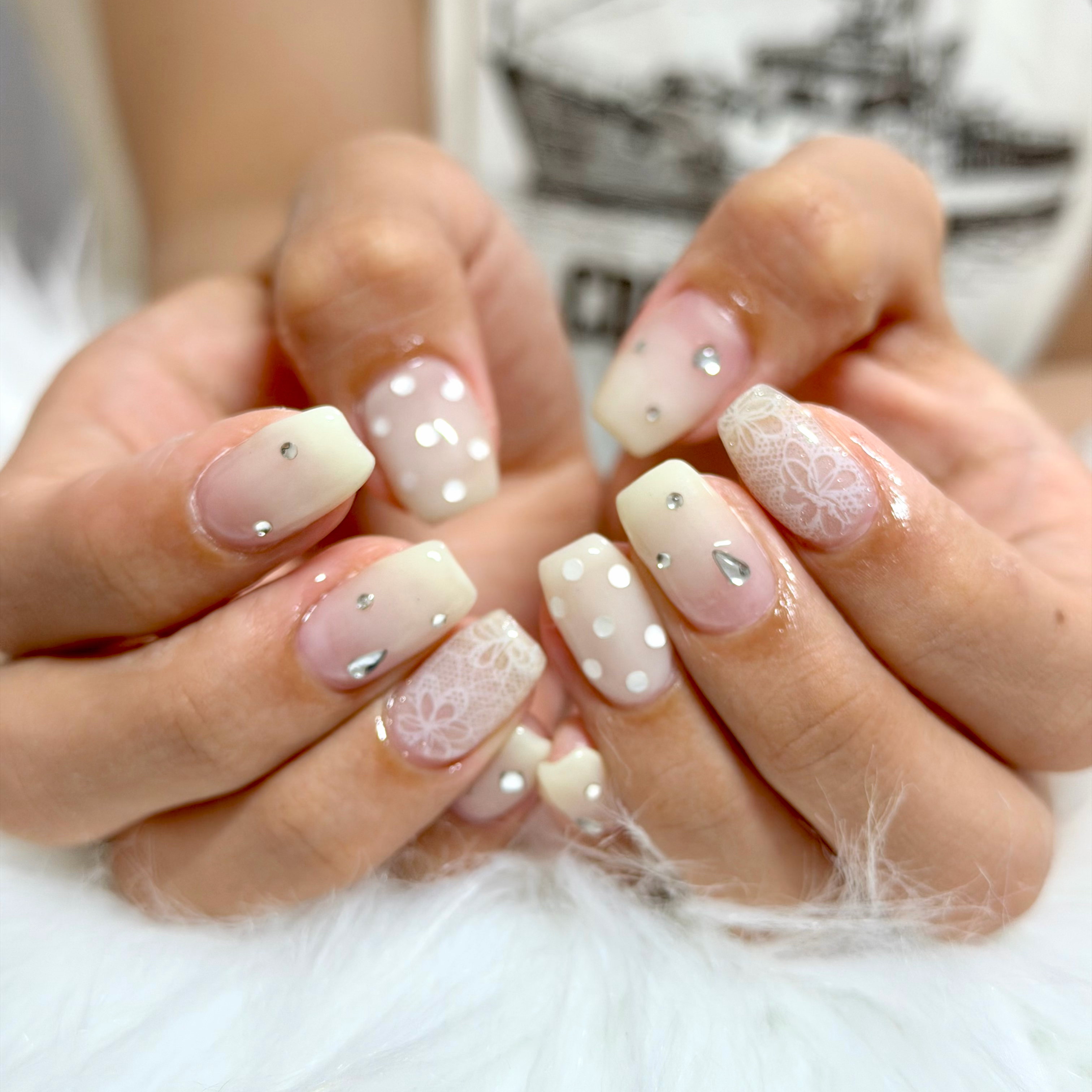 nail__kiki