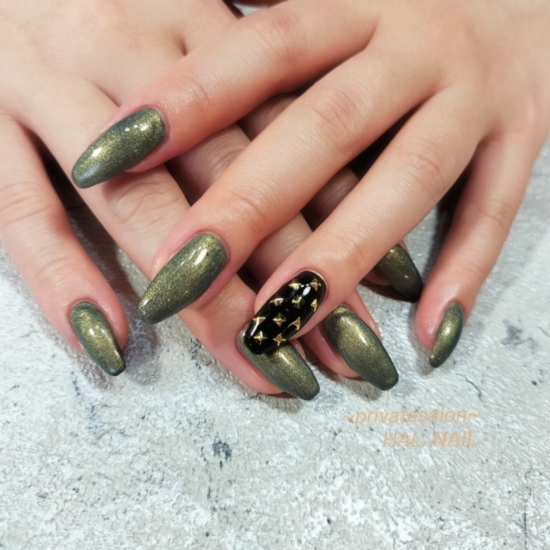 HAL..NAIL