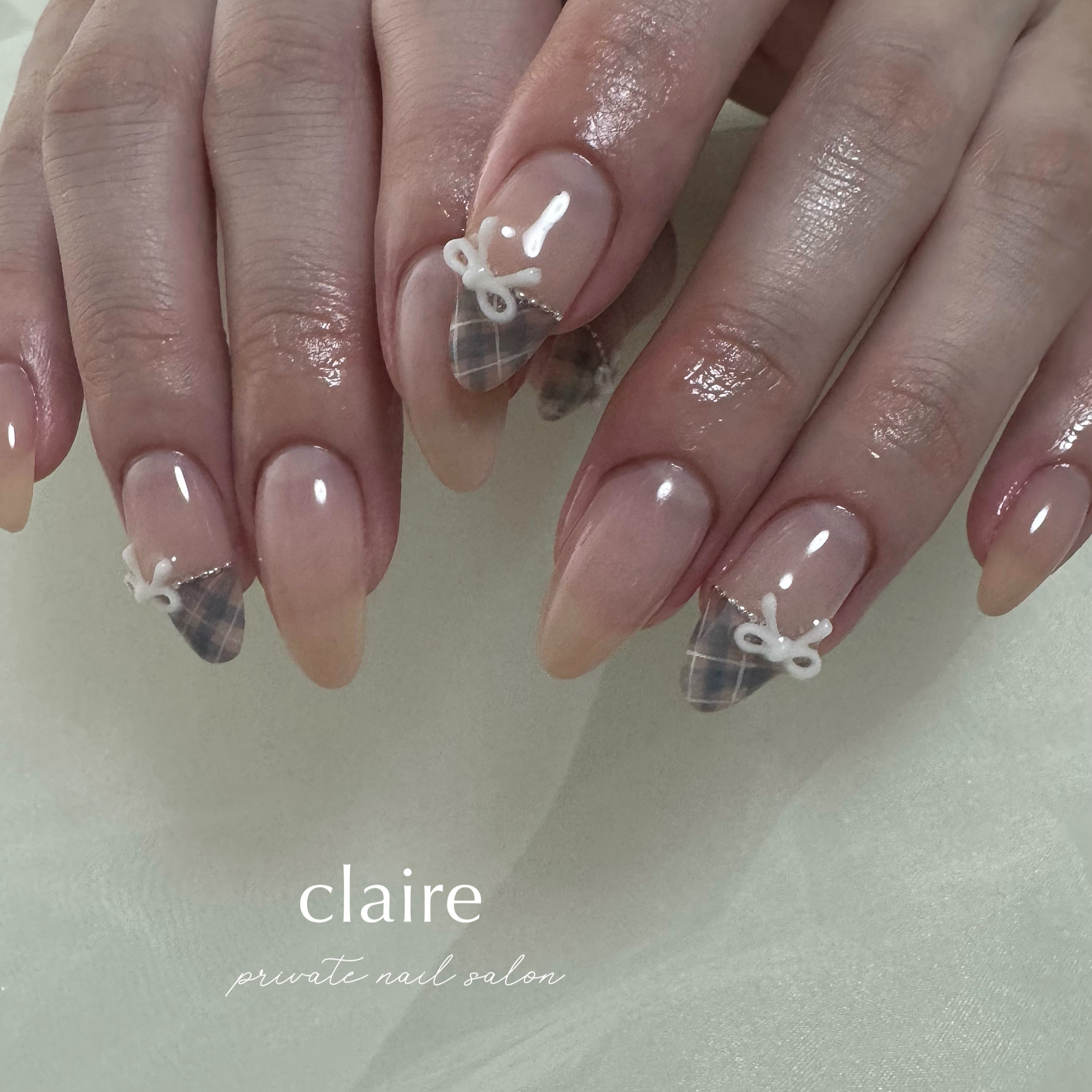 claire_nail