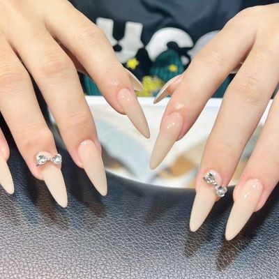 デザイン2本+長さ出し10本＋ワンカラ🌸8500円😍