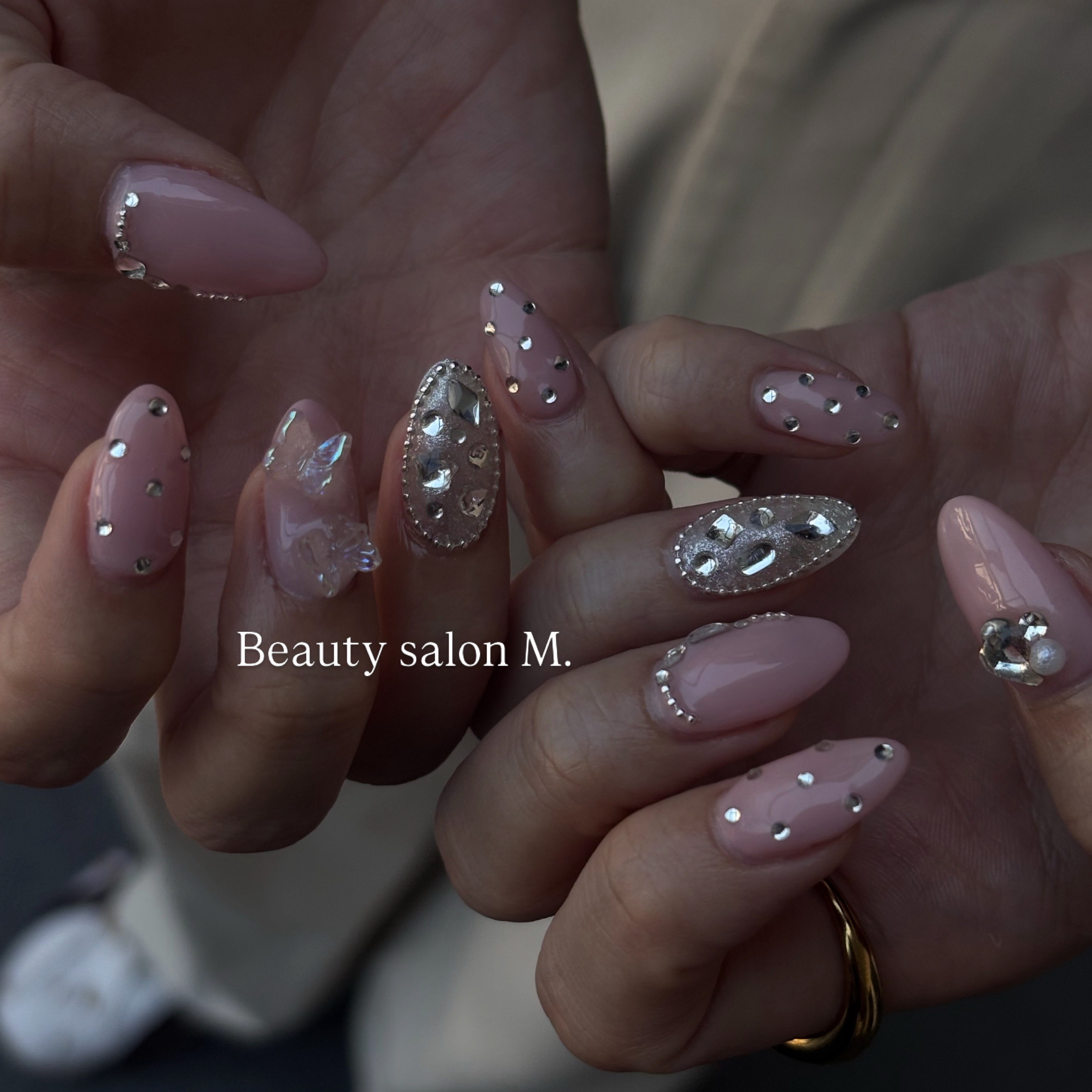 nail_salon.m