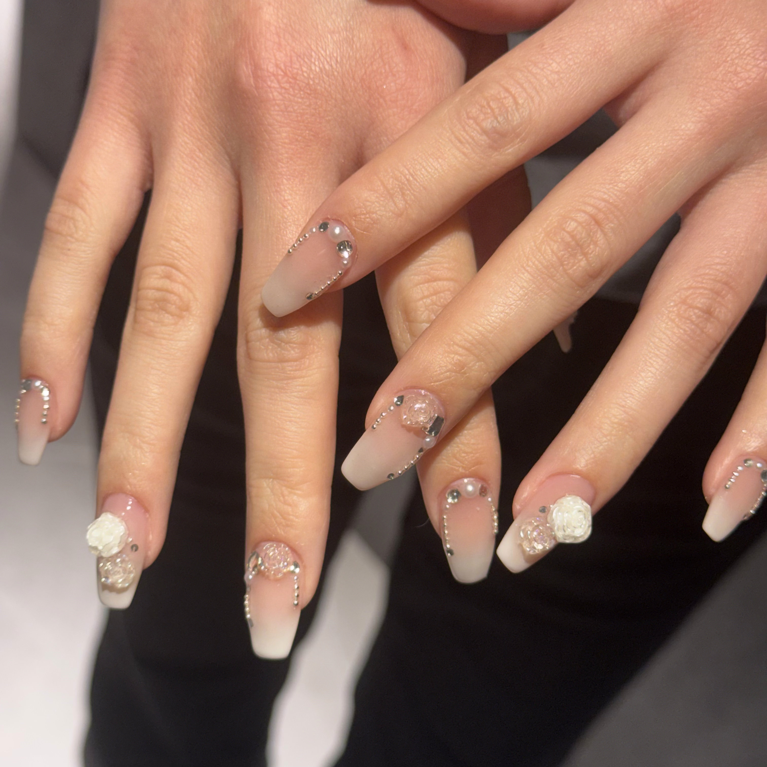 une_el.nail_by1st