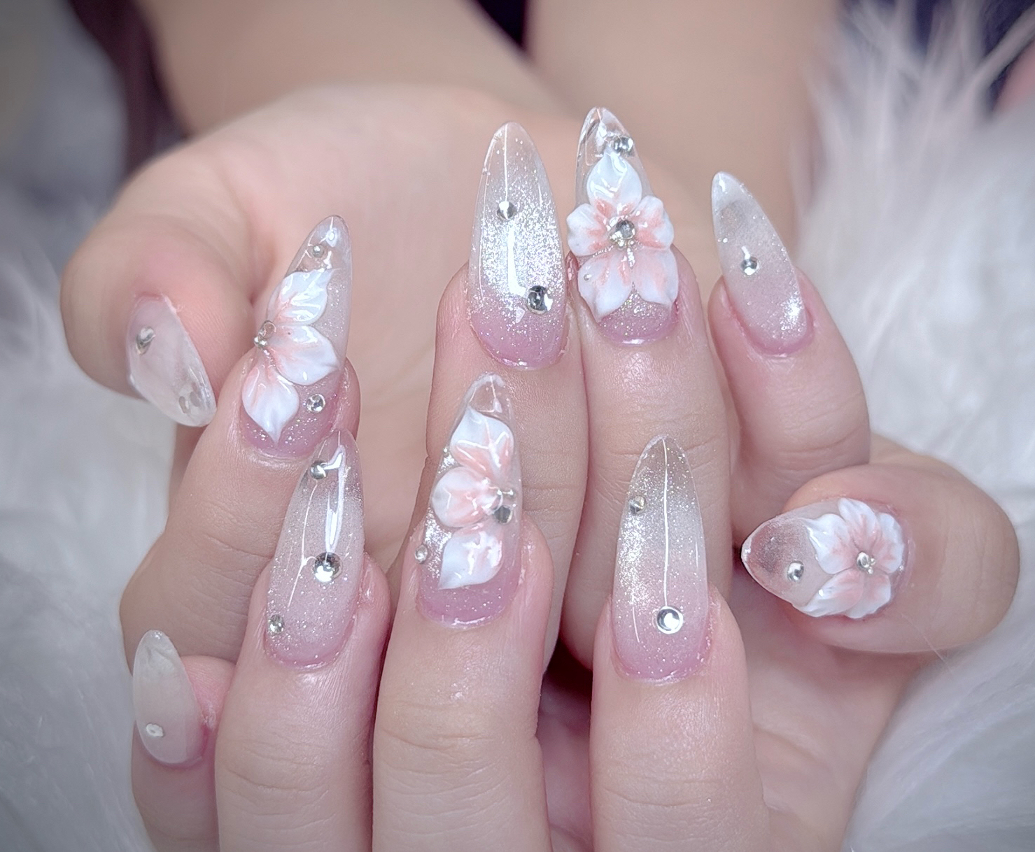 Vp1hue_nail