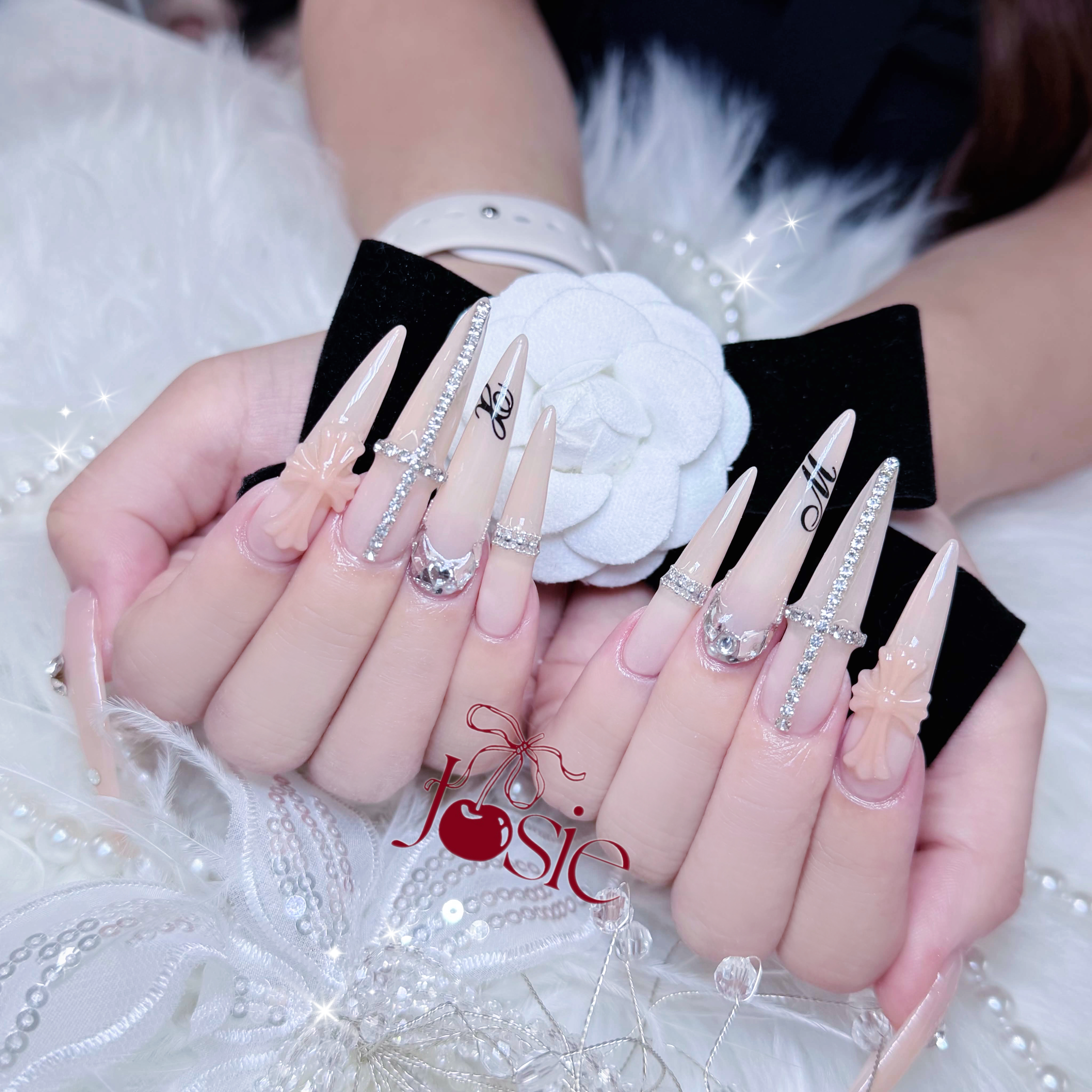Anna_josie.nail