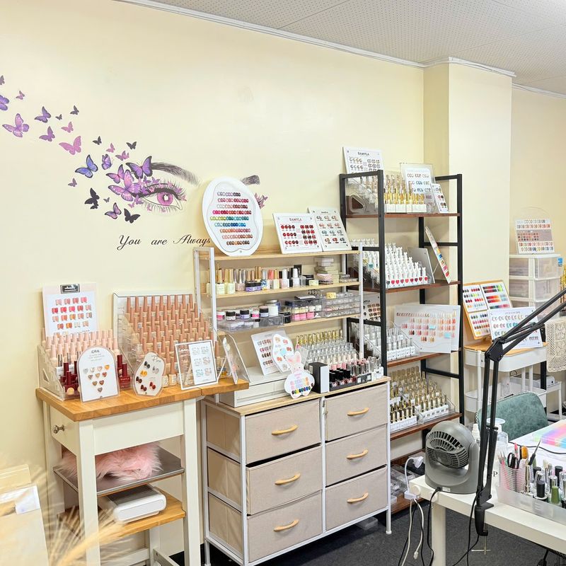 Chunchun Nail Salon