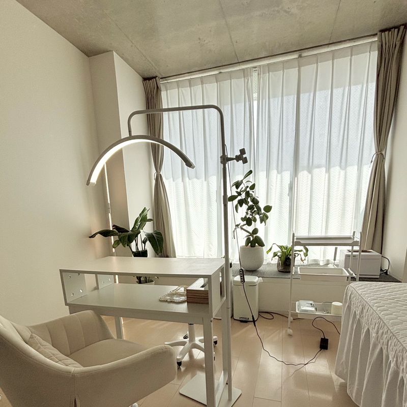 nail room eny.