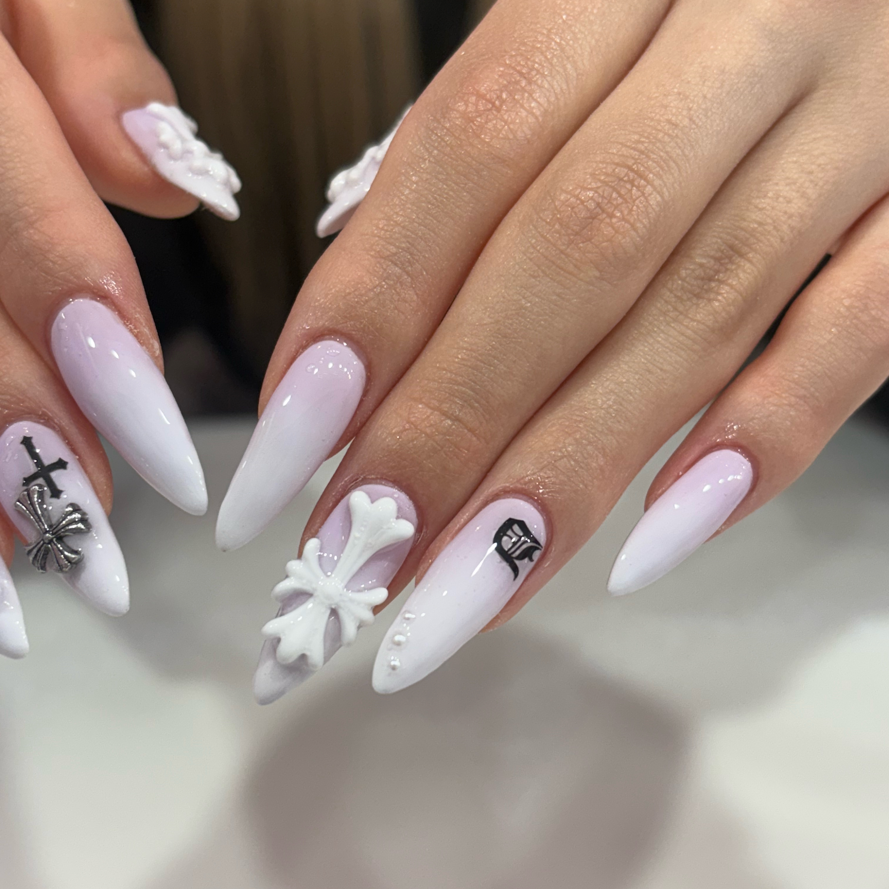 nail_hono
