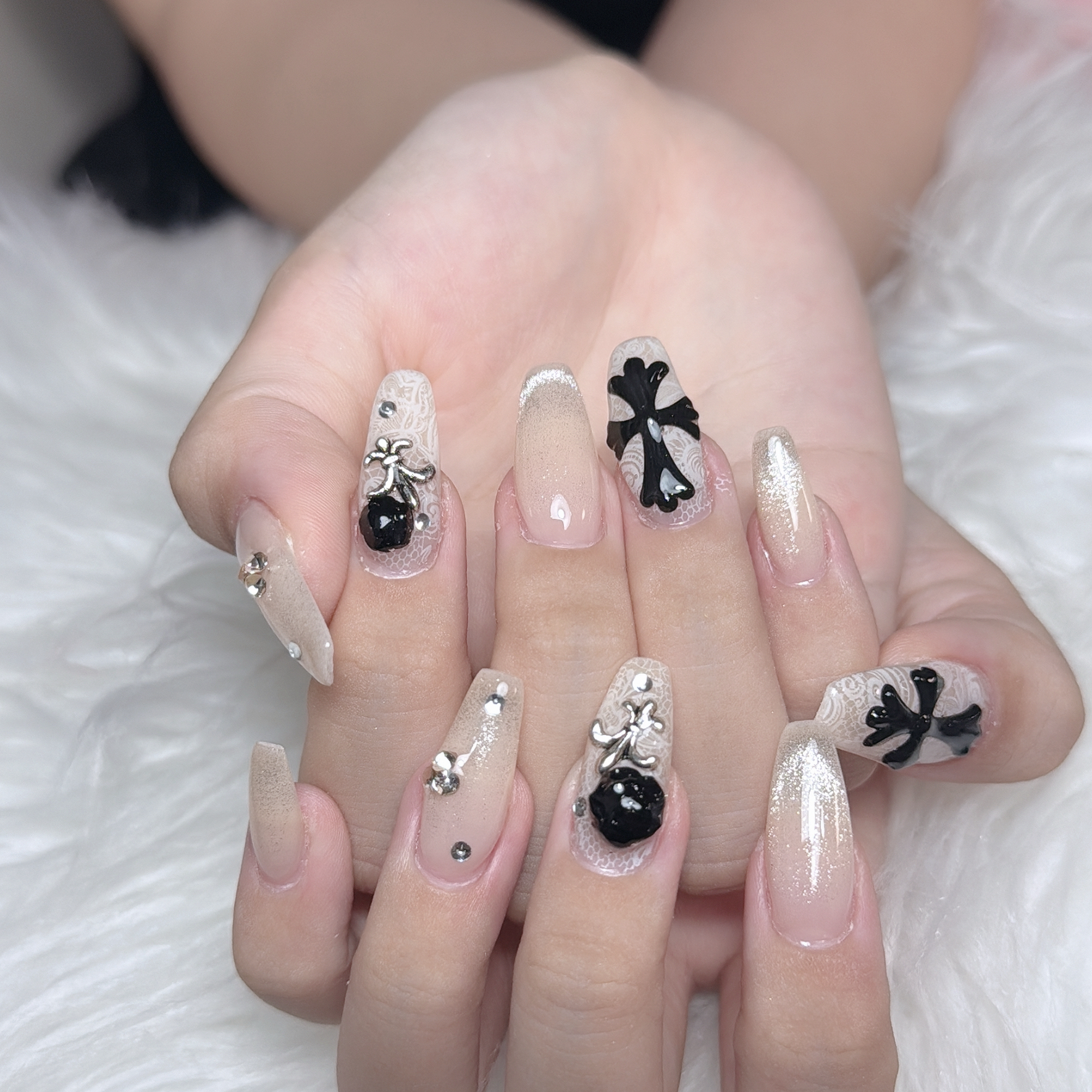 Vp1hue_nail
