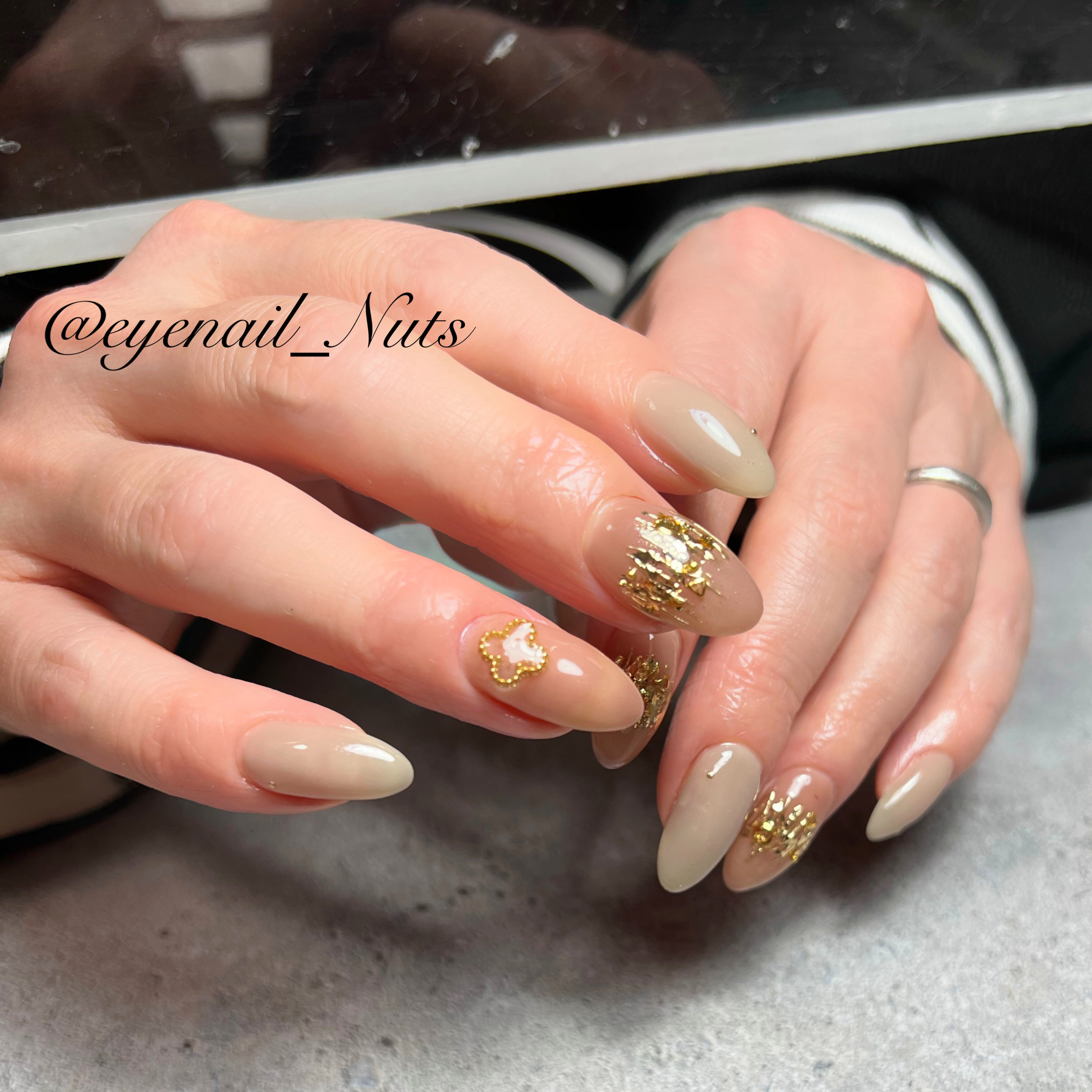 nailsalon_Nuts