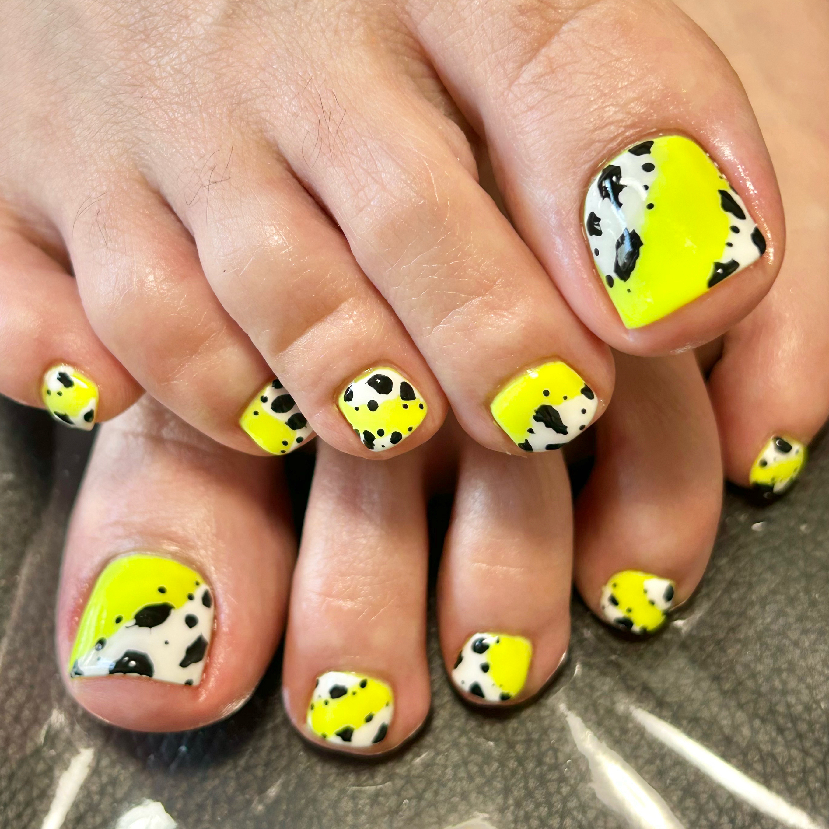 QueenBeeNailSalon