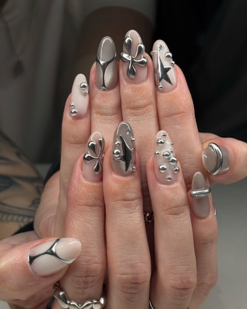 AMI_NAIL_KEBUKURO