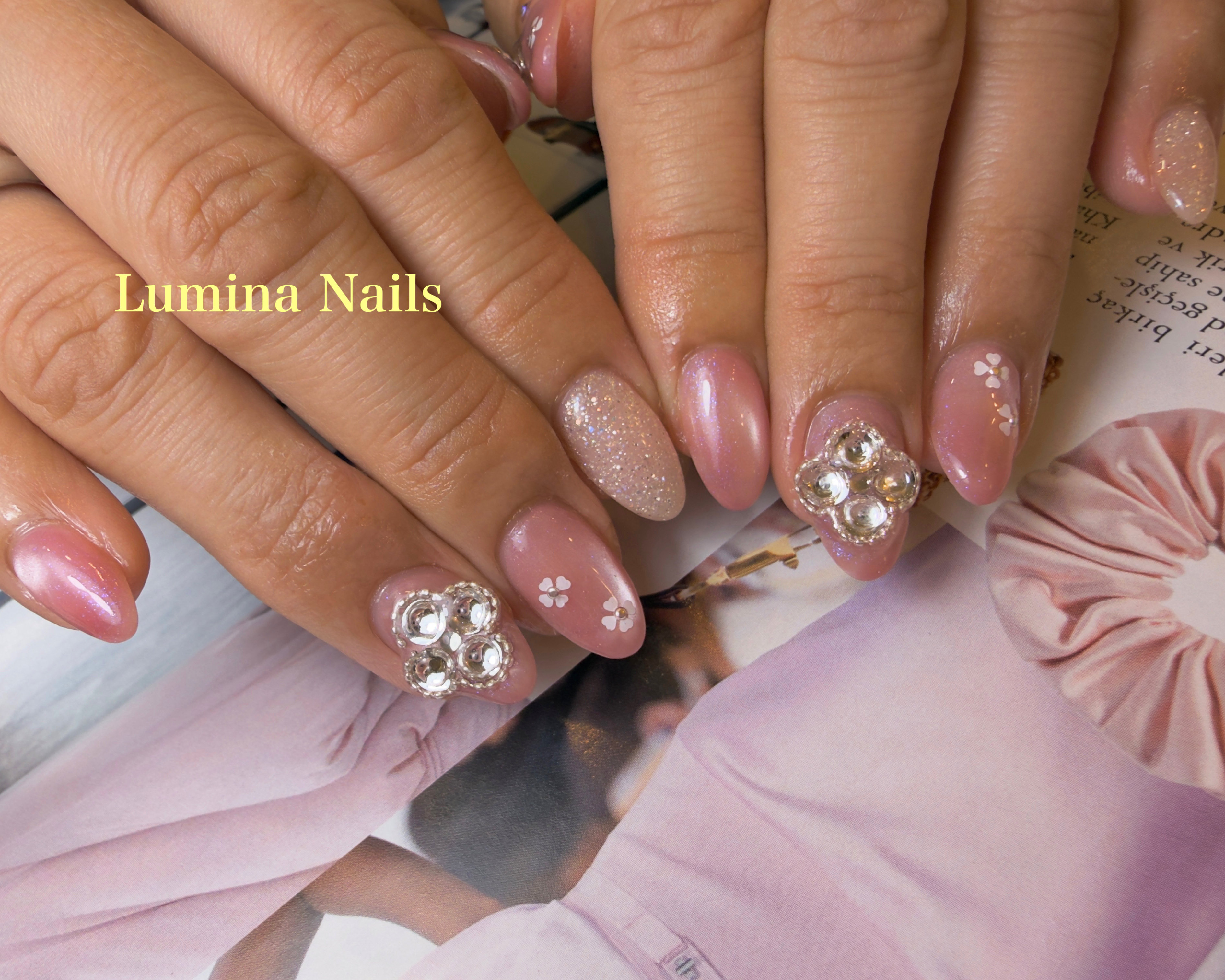 lumina_nails