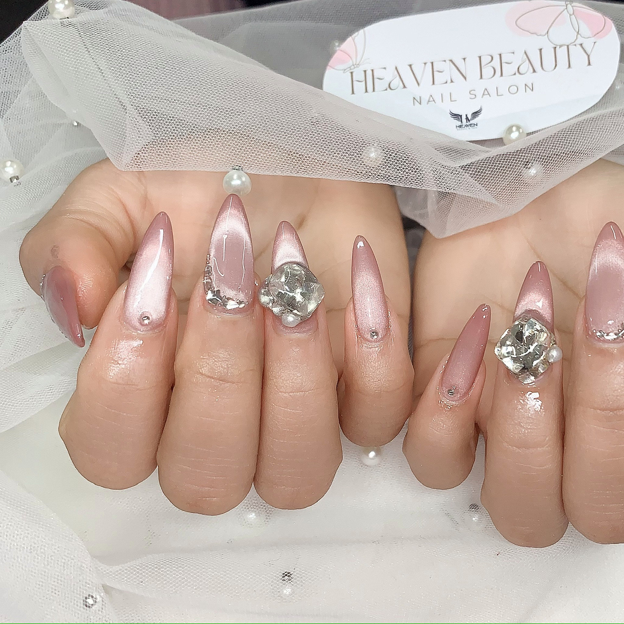 ARI_HEAVENNAIL